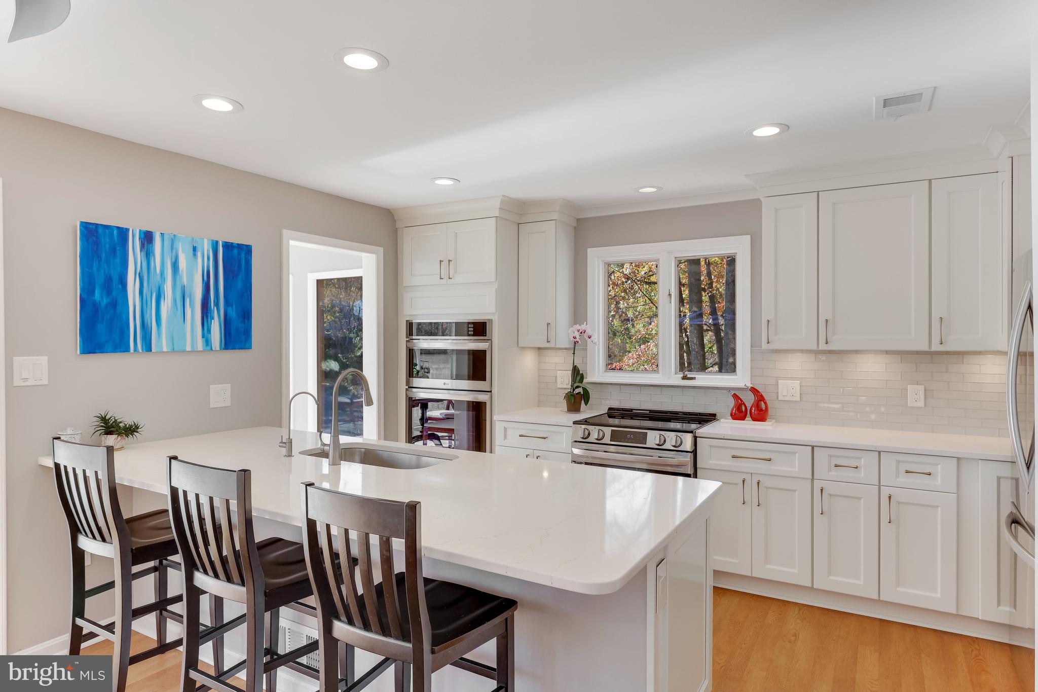 RESTON - Residential