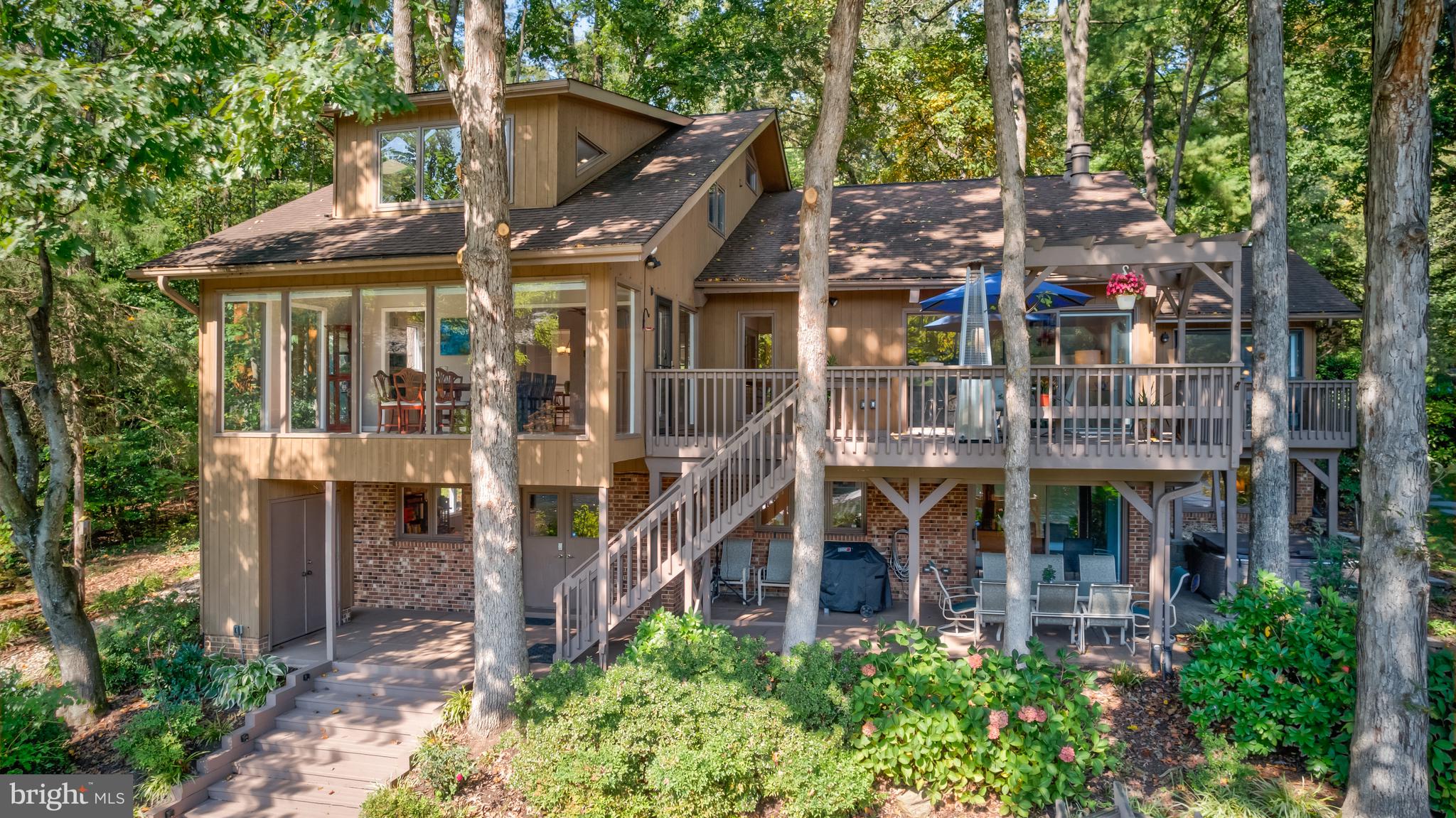 RESTON - Residential