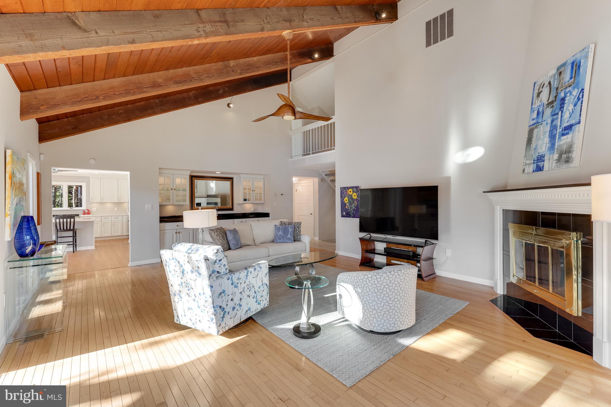 RESTON - Residential