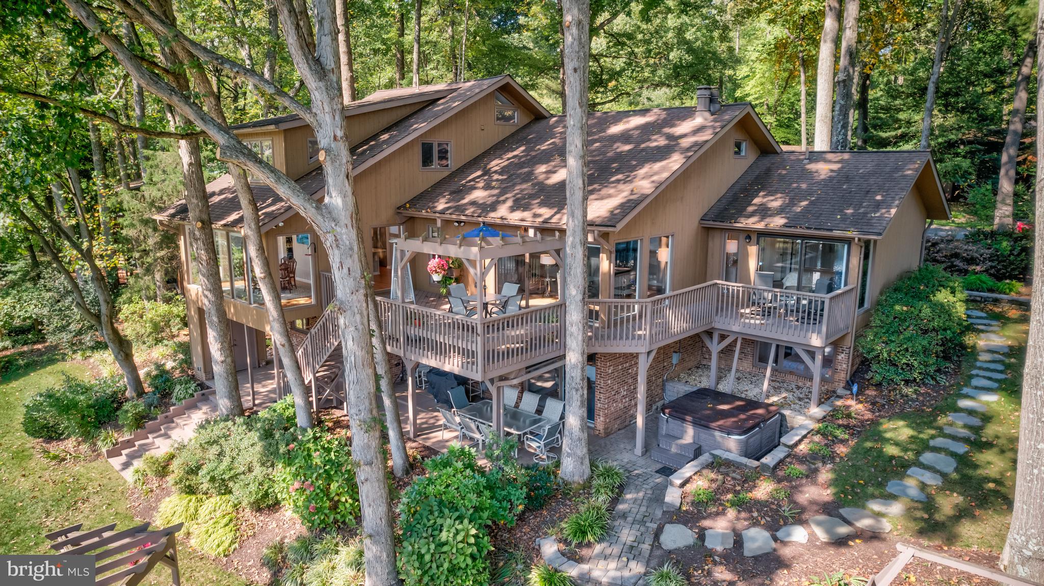 RESTON - Residential