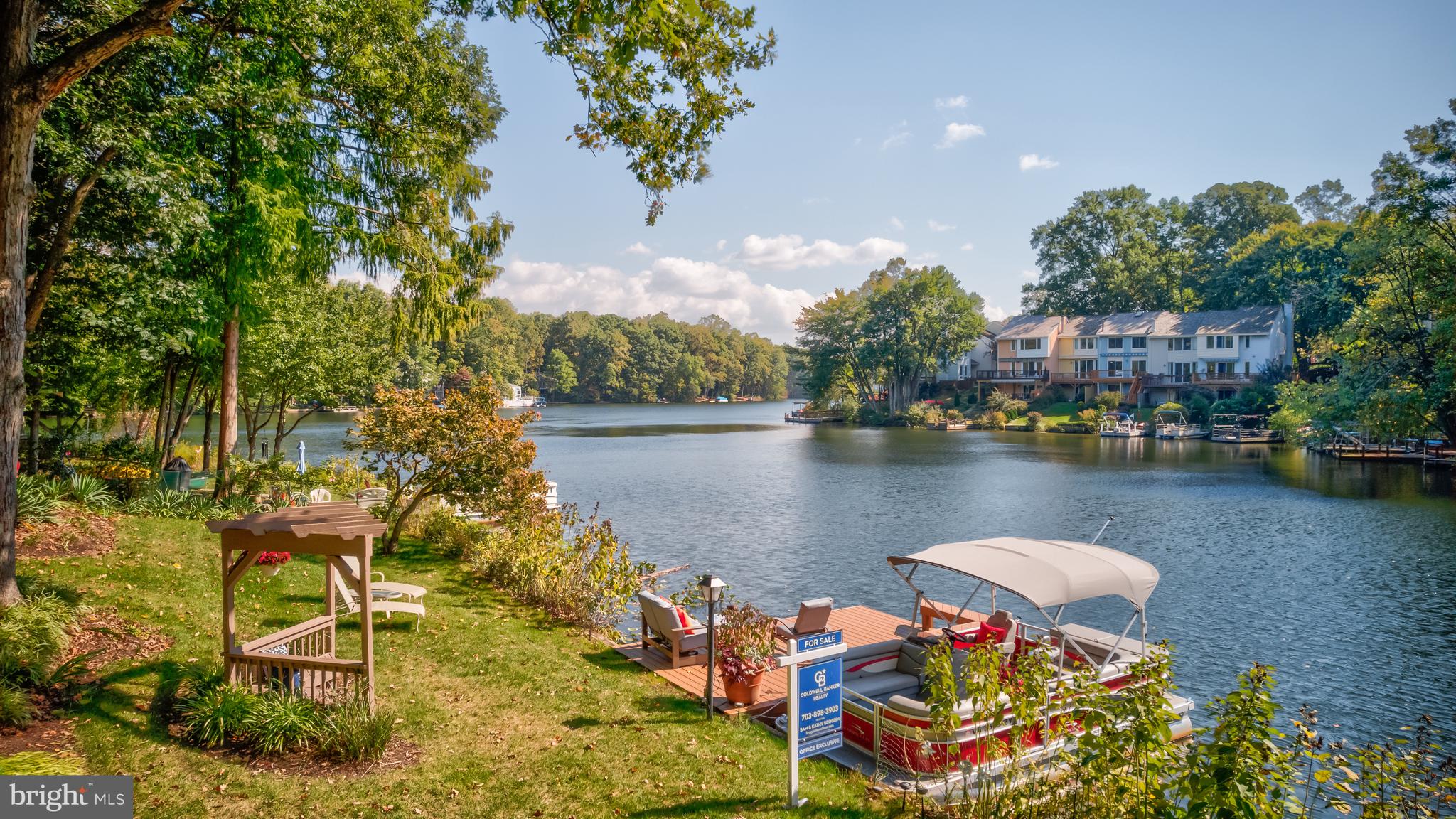 RESTON - Residential