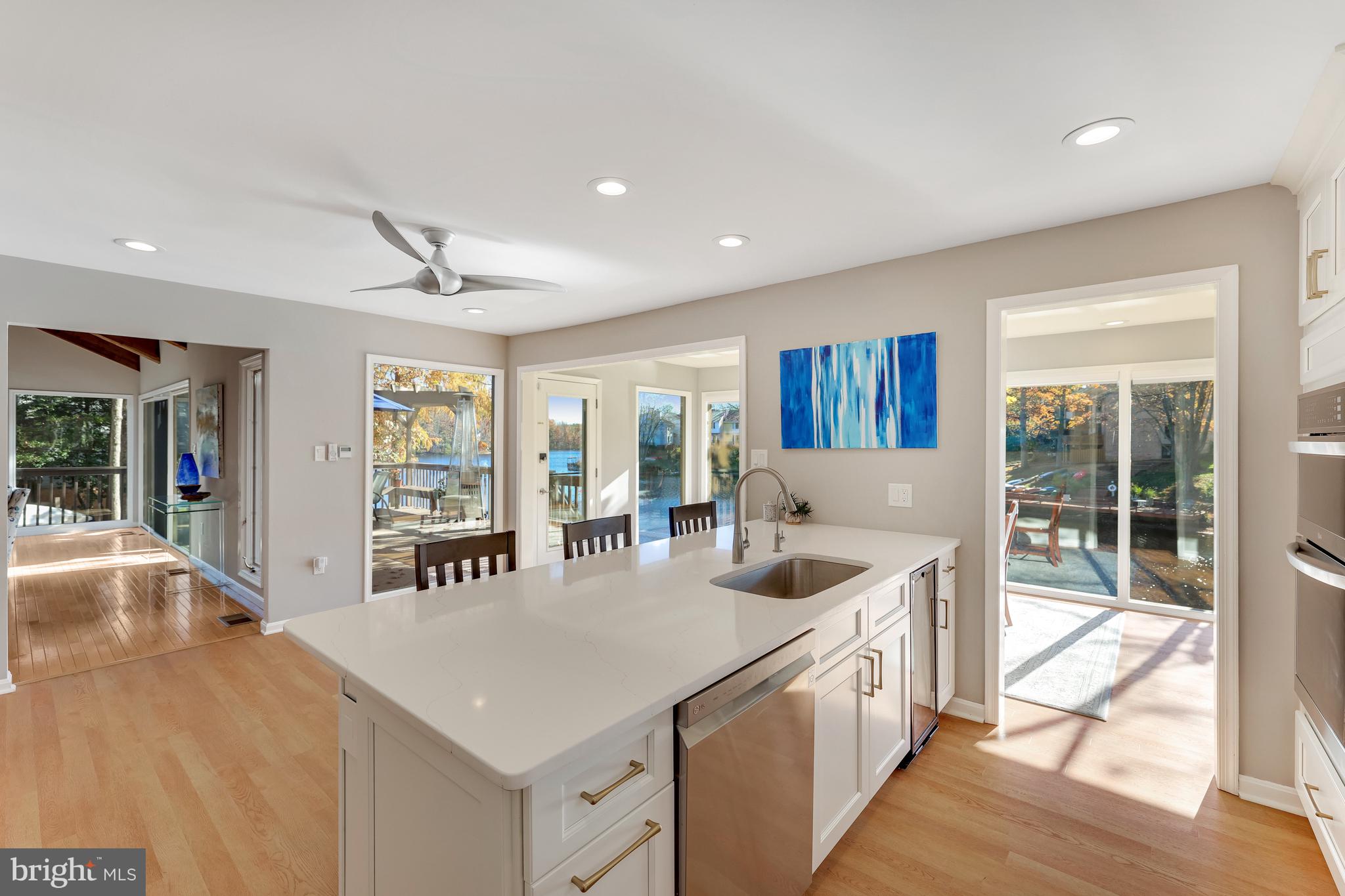 RESTON - Residential