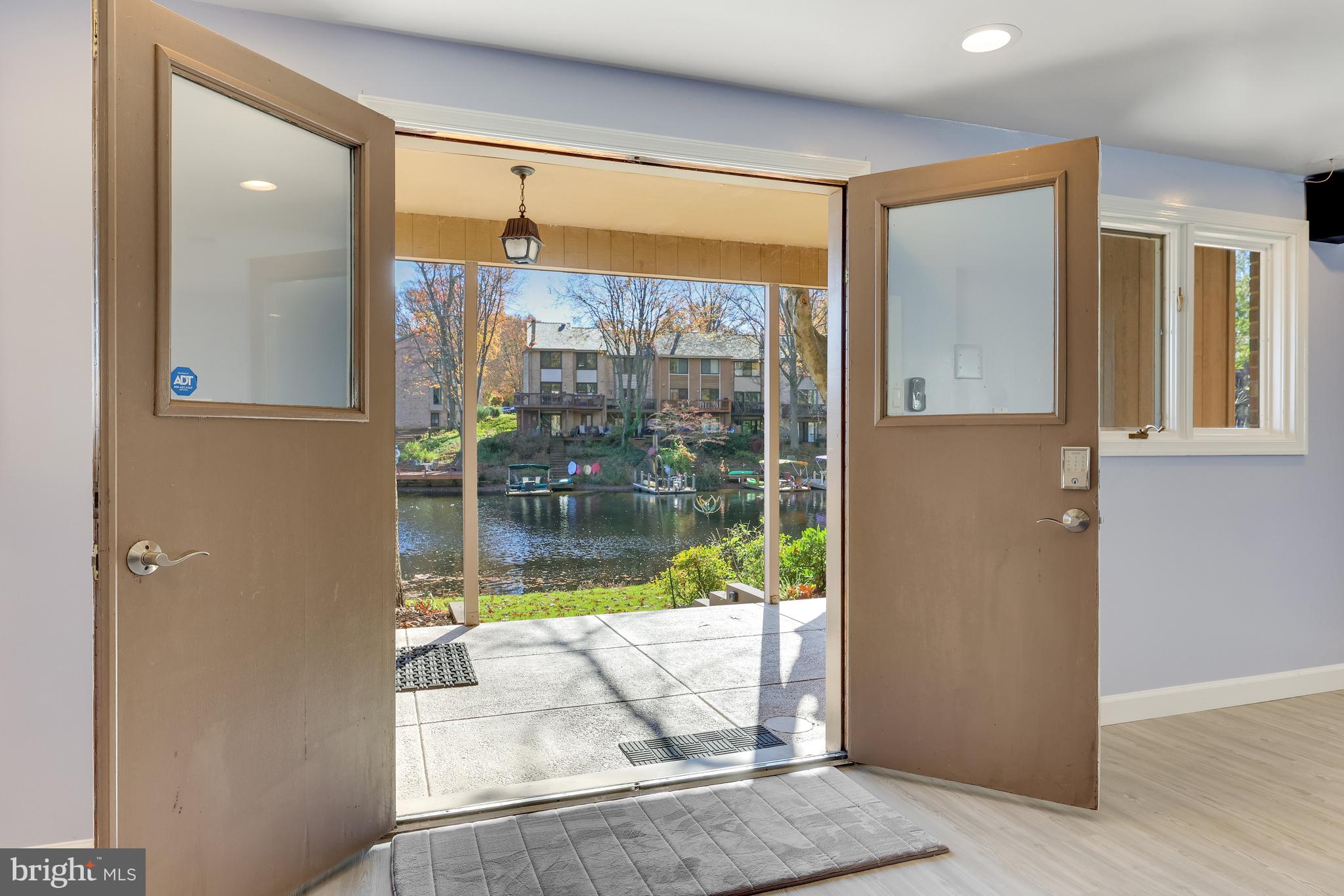 RESTON - Residential