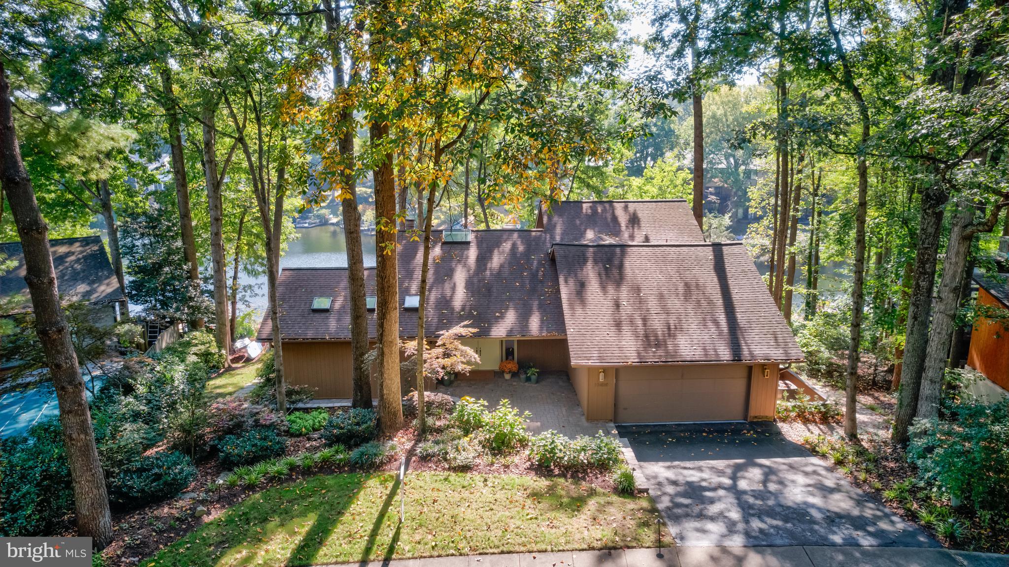 RESTON - Residential