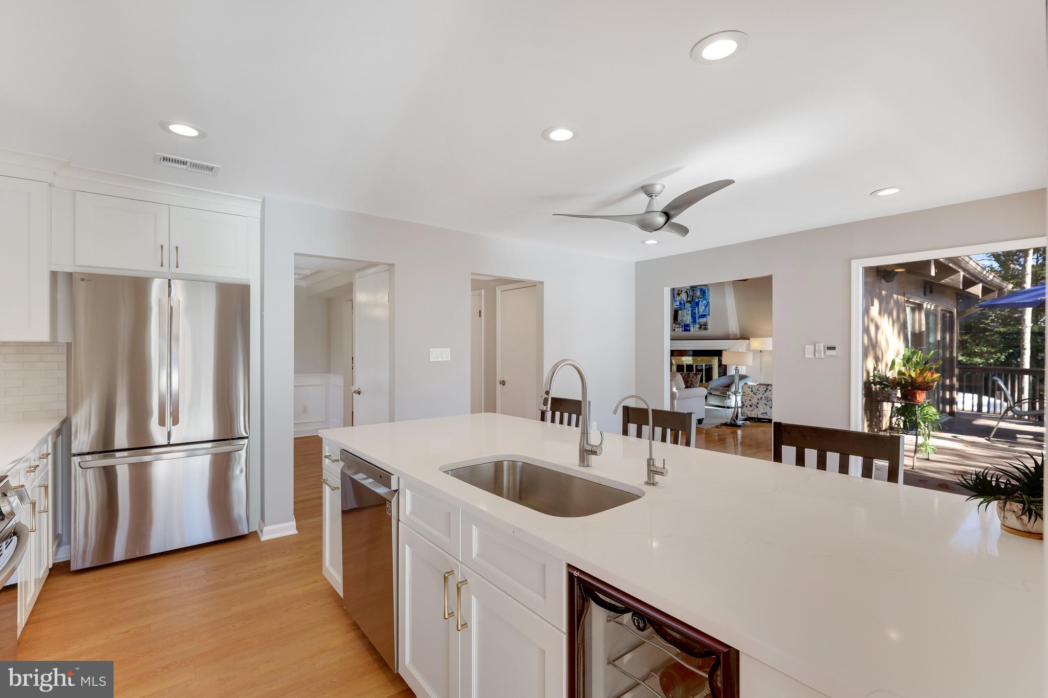 RESTON - Residential