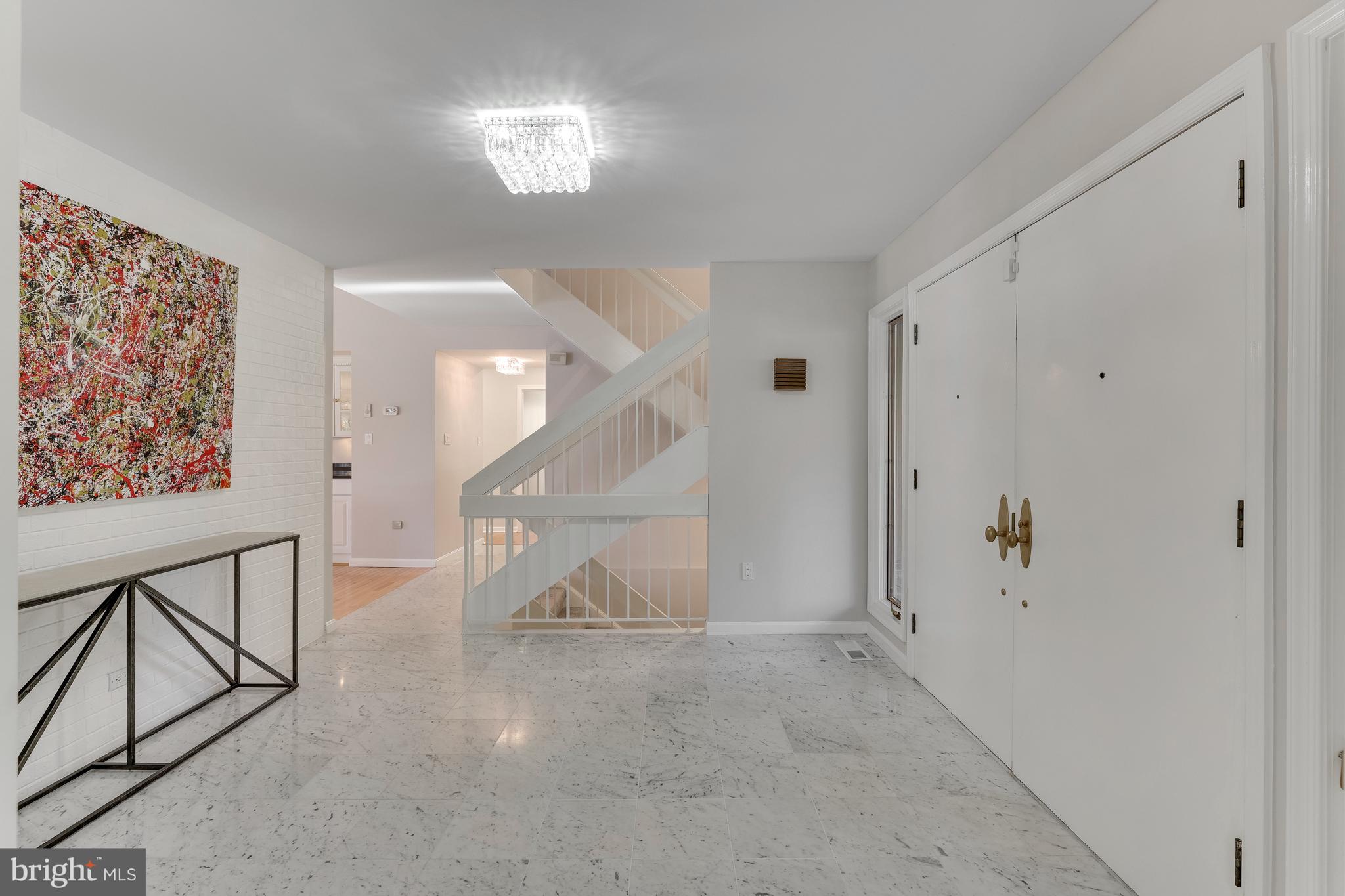 RESTON - Residential