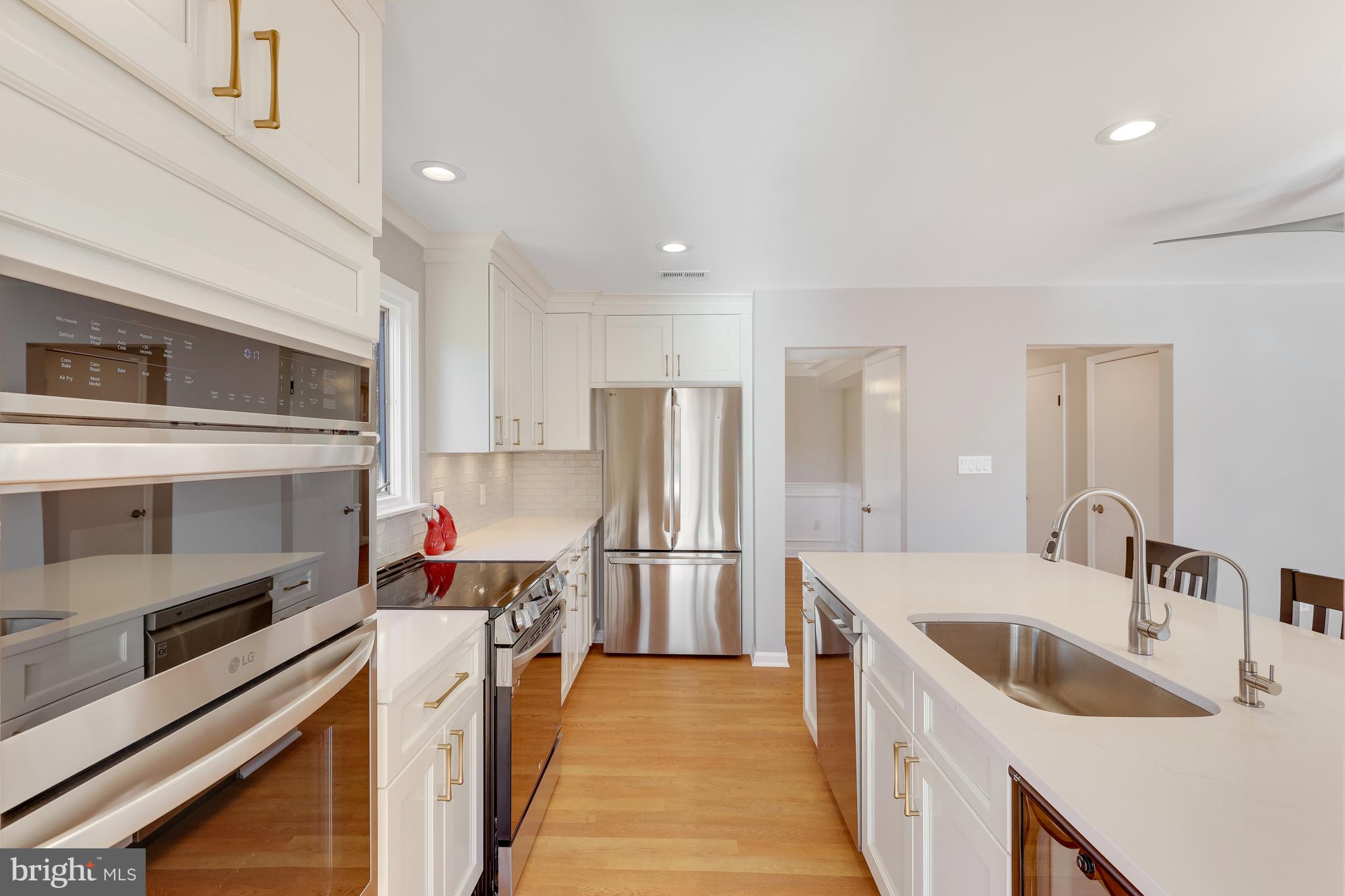 RESTON - Residential