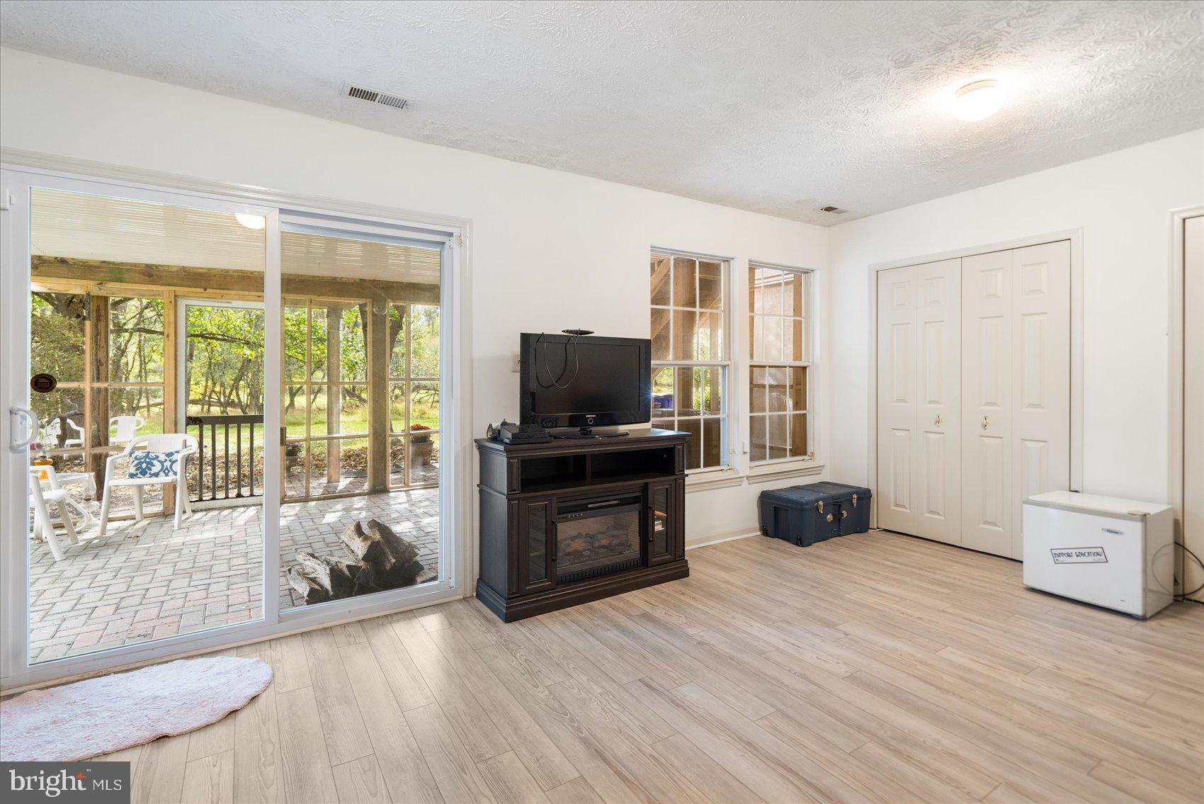 DORSEY HALL - Residential