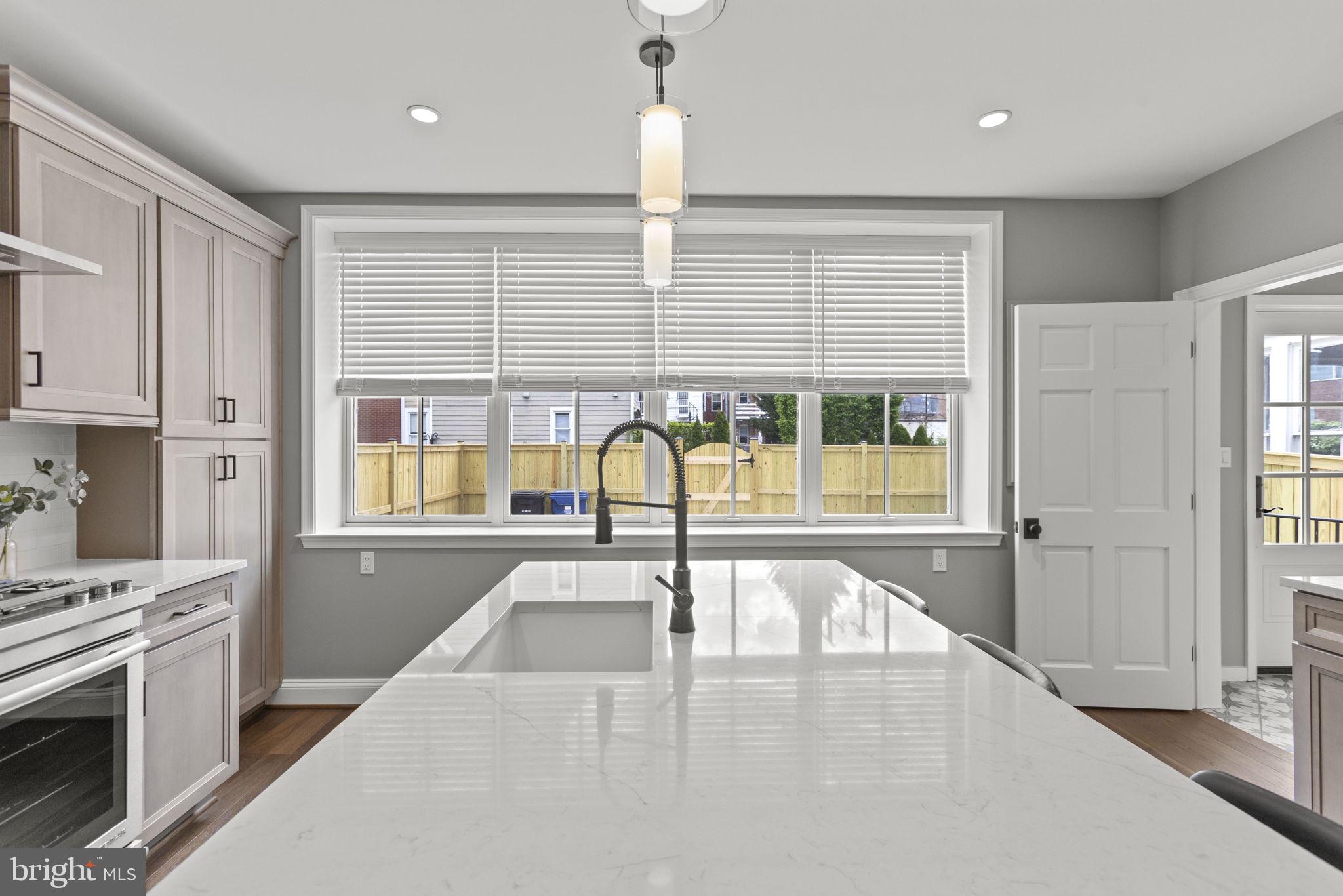 PARKER GRAY - Residential Lease