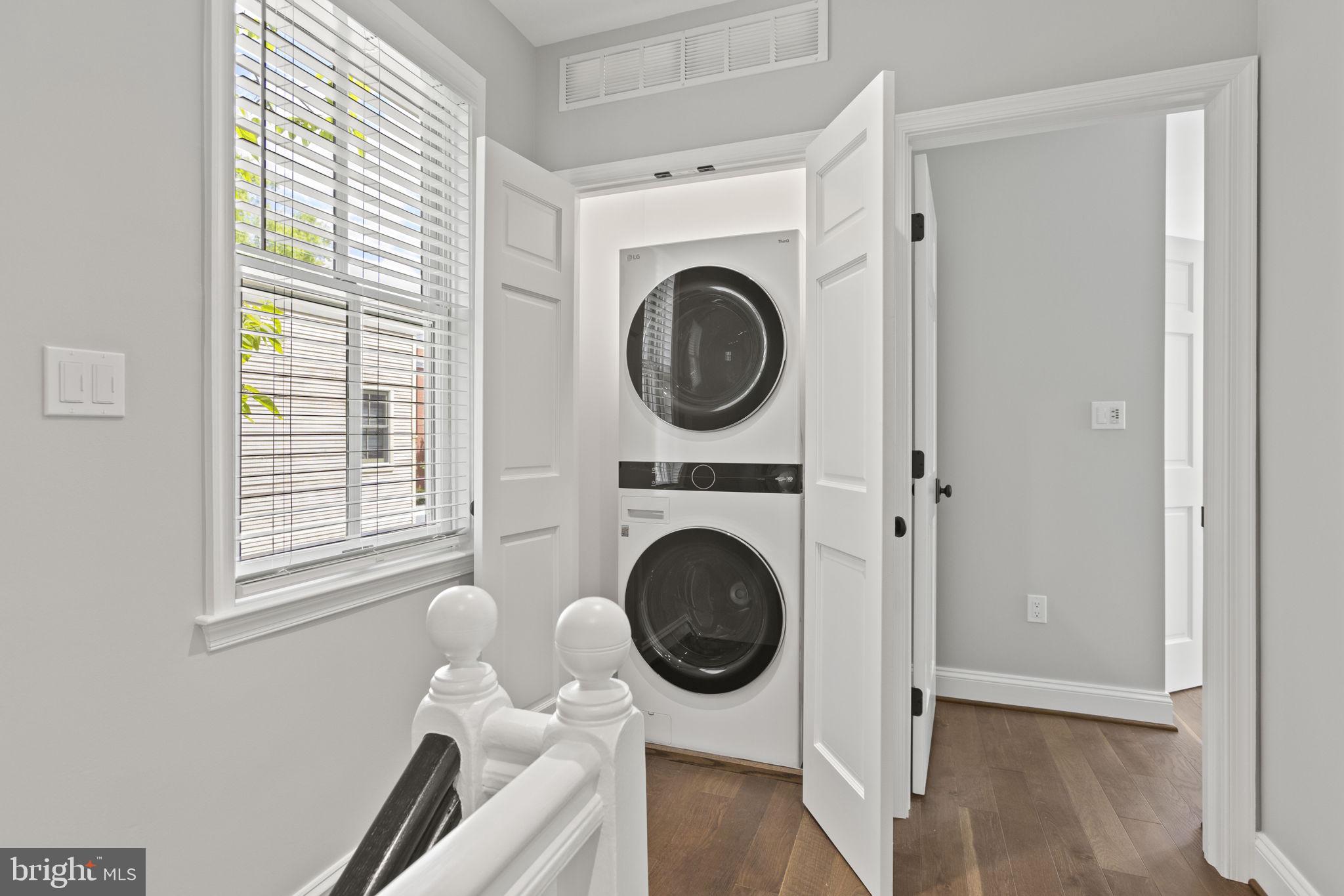 PARKER GRAY - Residential Lease