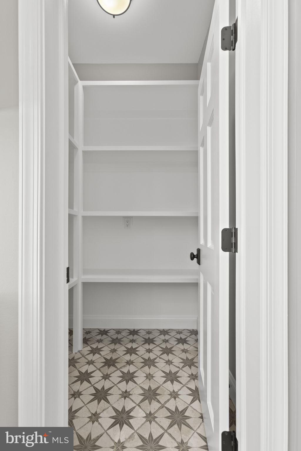 PARKER GRAY - Residential Lease