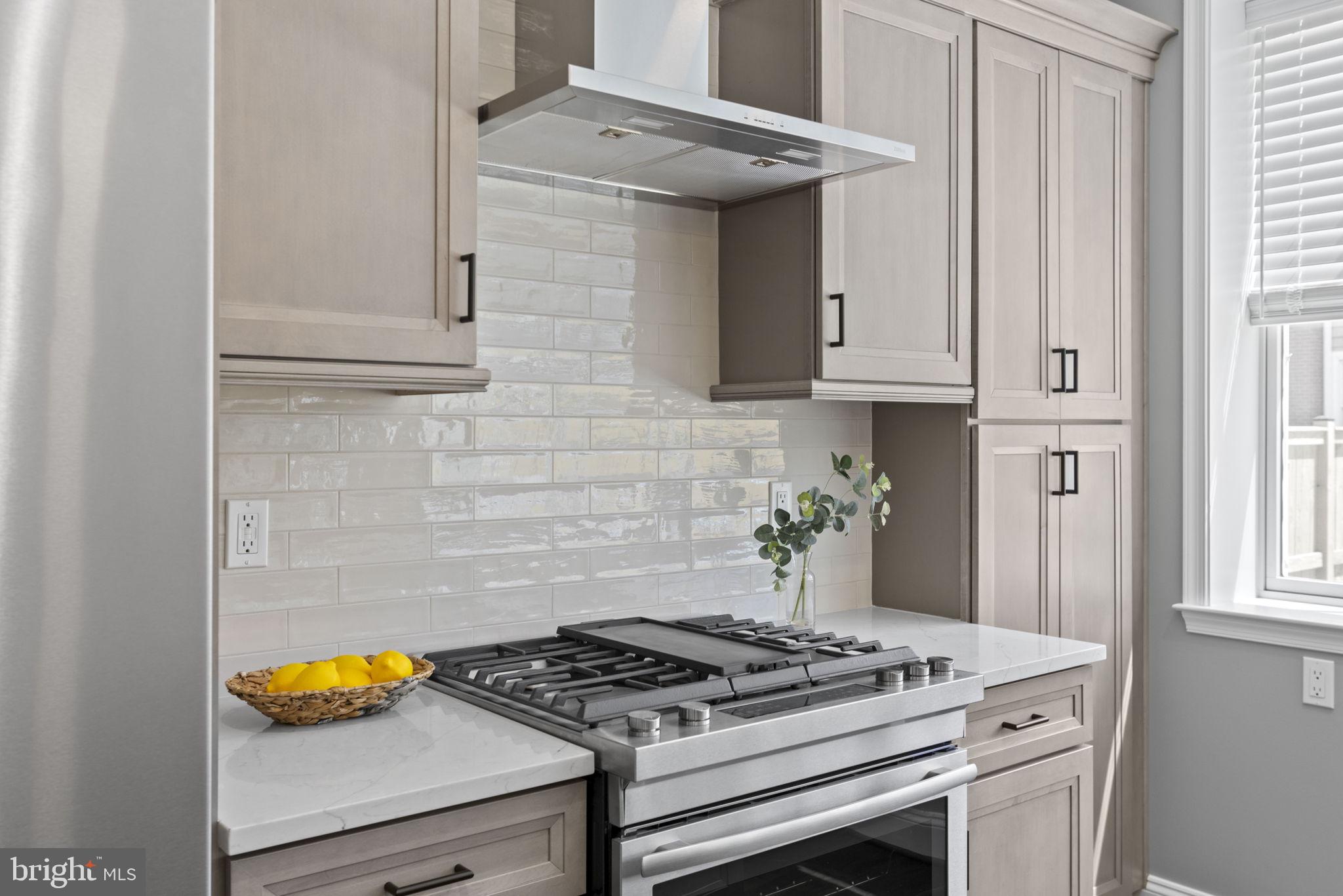 PARKER GRAY - Residential Lease