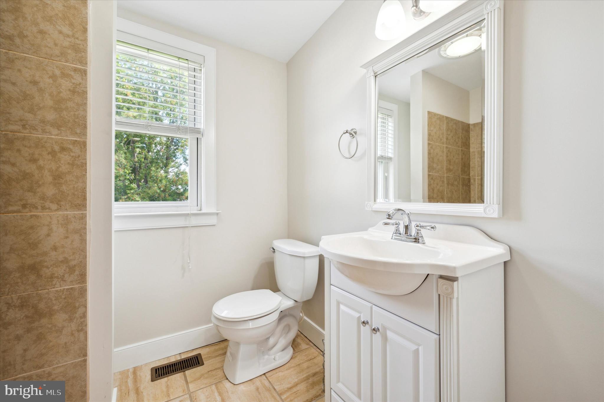 BUSTLETON - Residential Lease