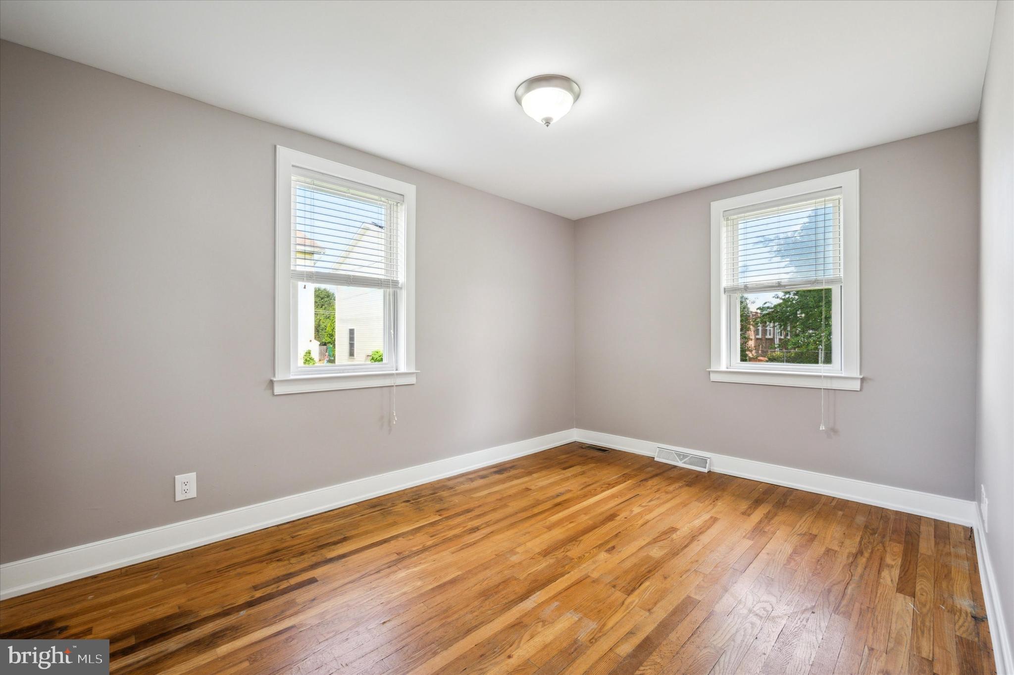 BUSTLETON - Residential Lease