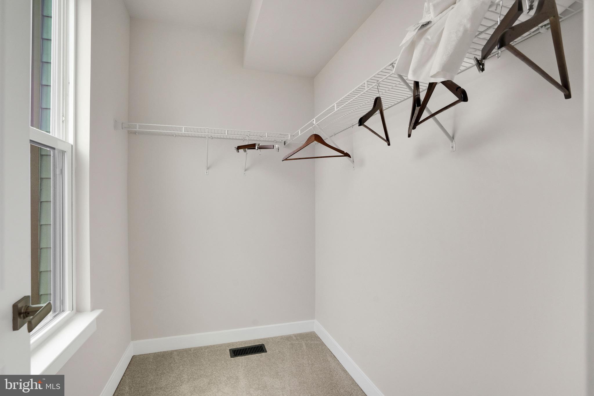 POTOMAC SHORES - Residential Lease