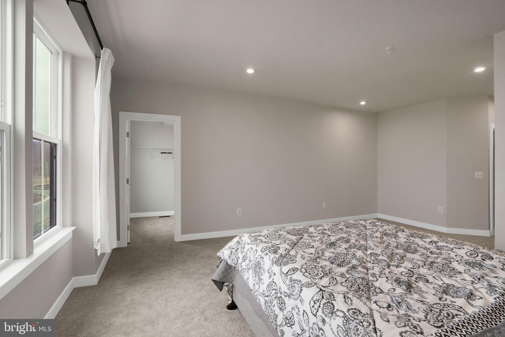 POTOMAC SHORES - Residential Lease