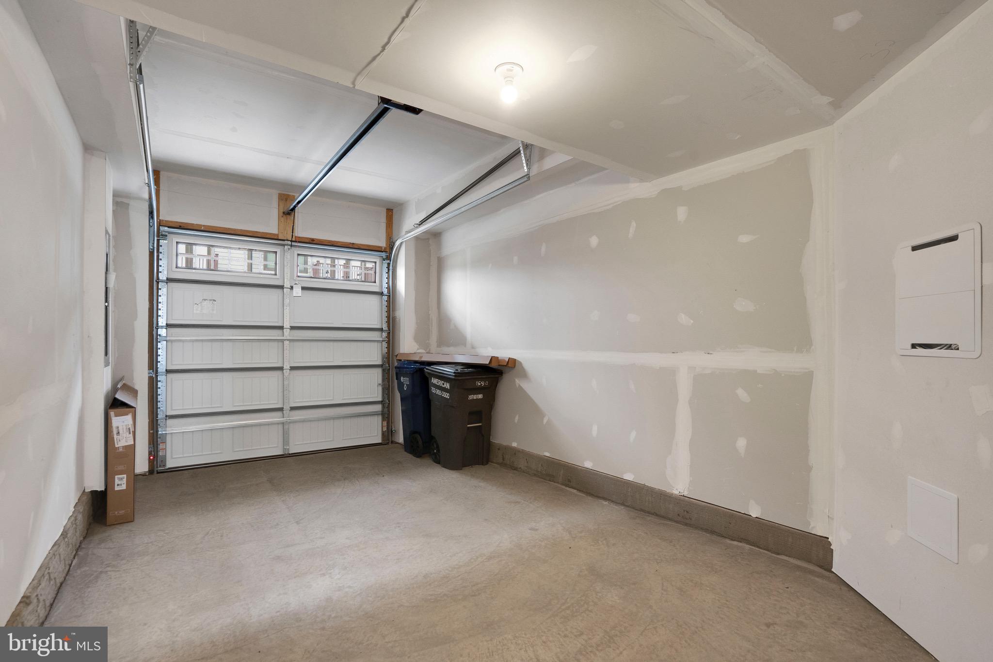 POTOMAC SHORES - Residential Lease