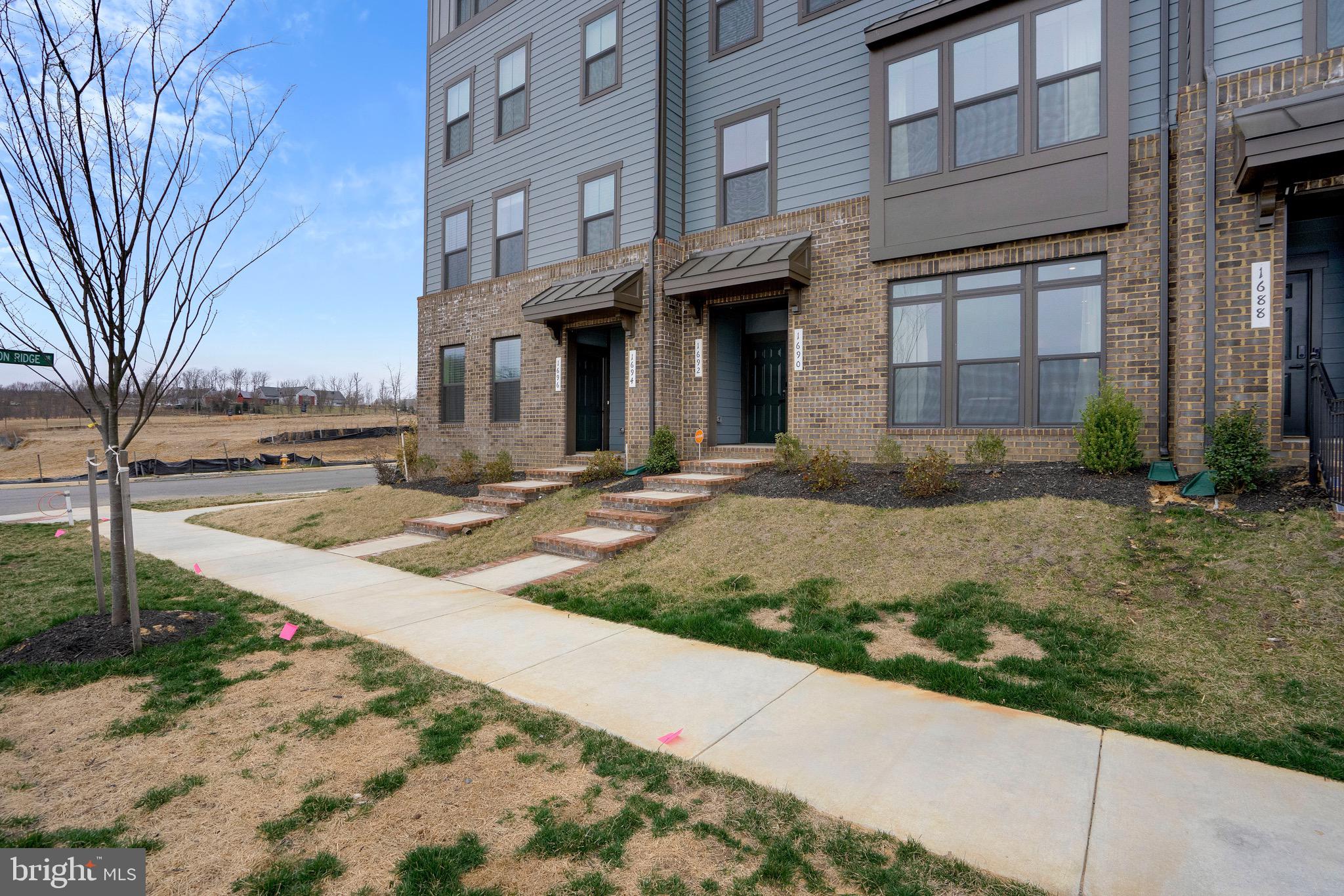 POTOMAC SHORES - Residential Lease