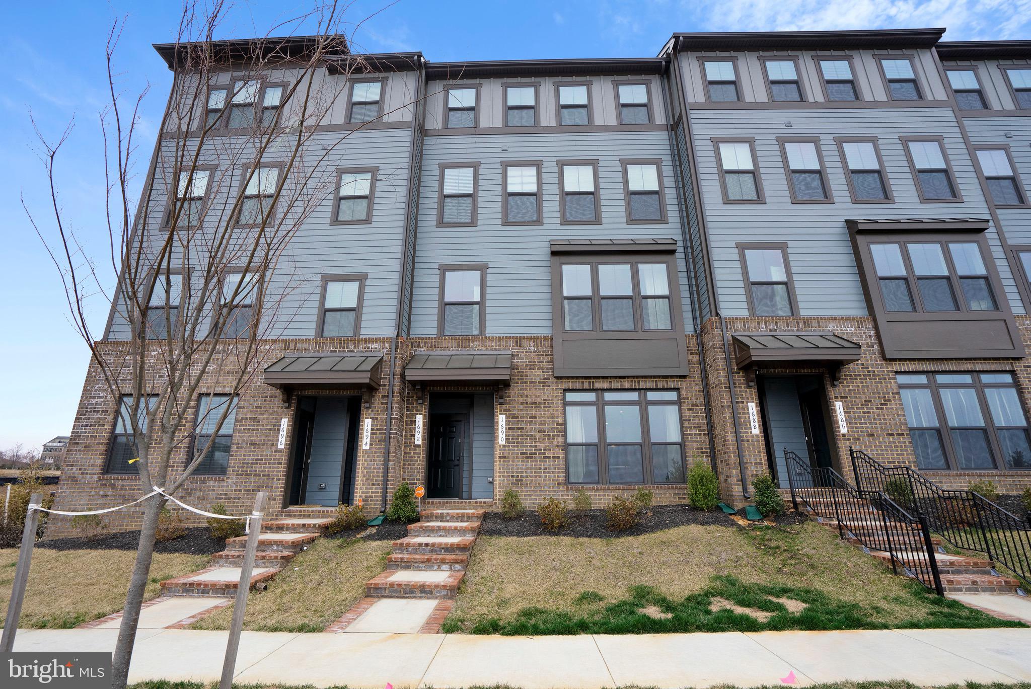 POTOMAC SHORES - Residential Lease