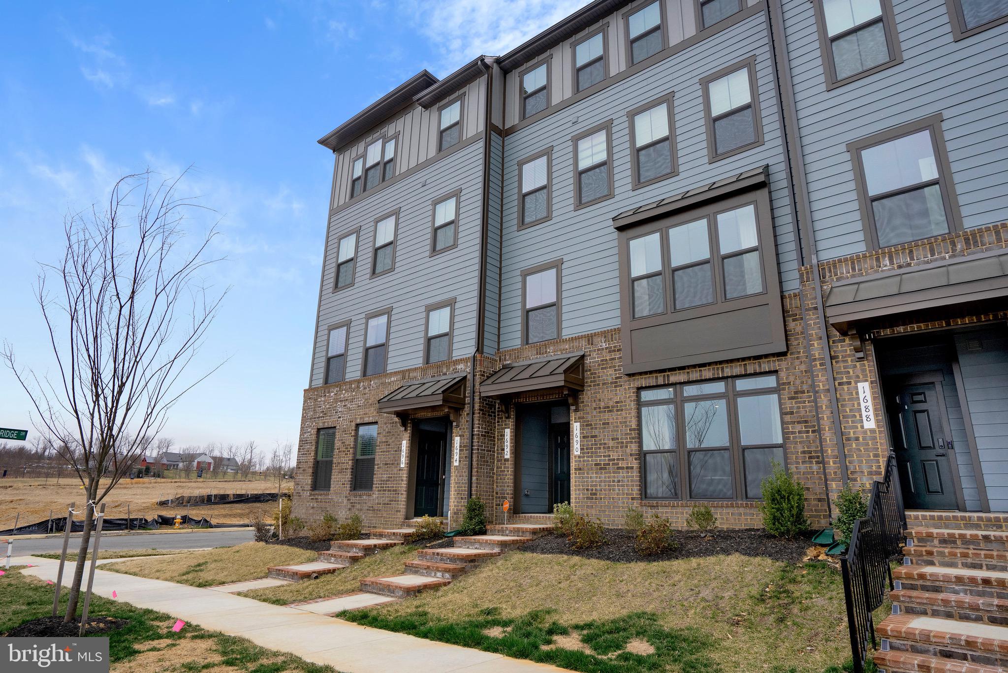 POTOMAC SHORES - Residential Lease