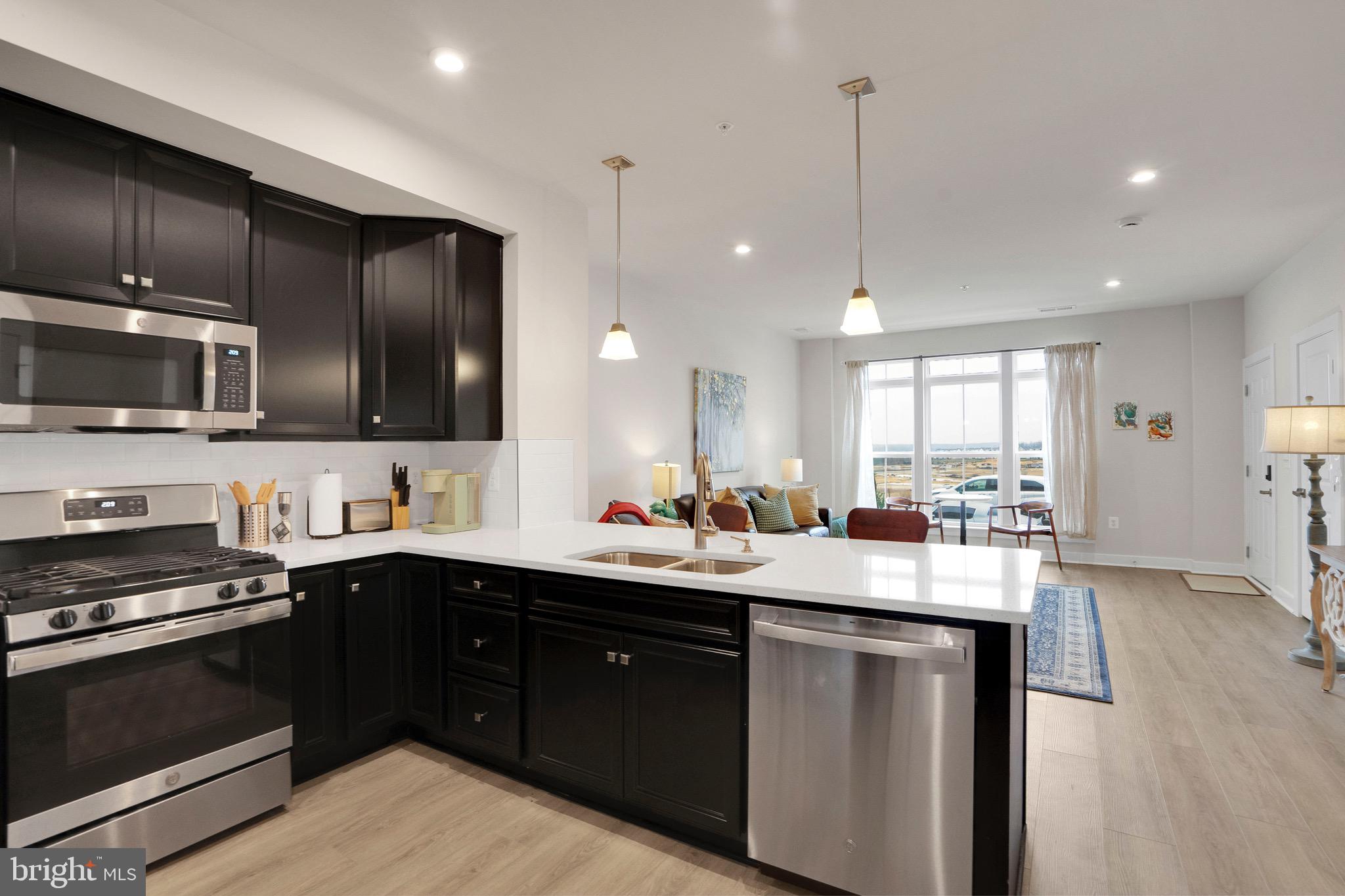 POTOMAC SHORES - Residential Lease