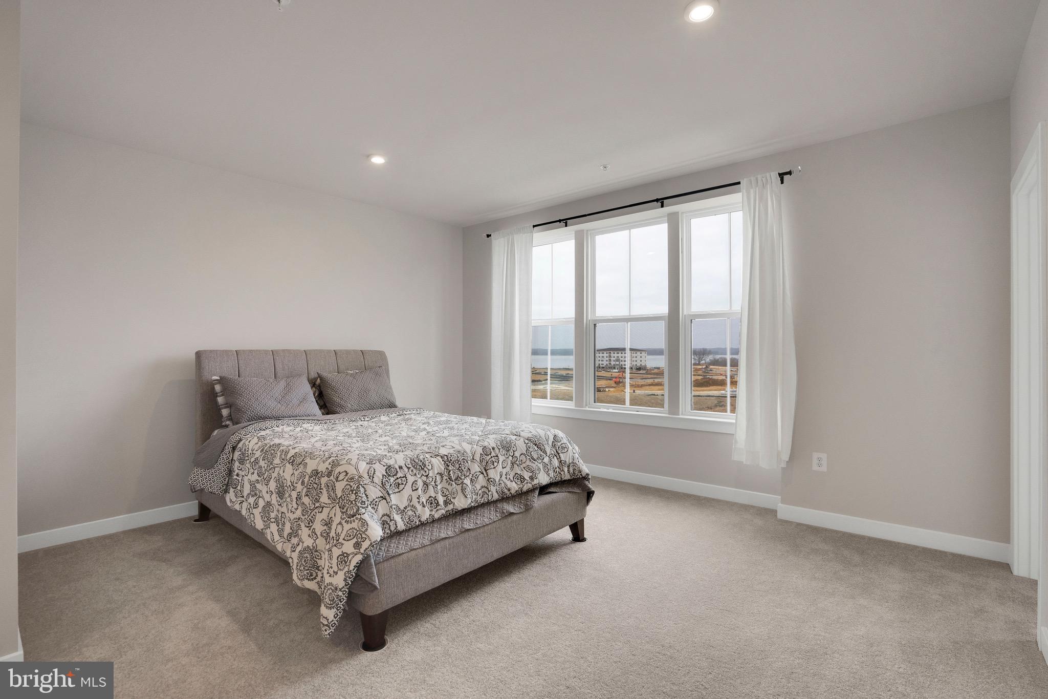 POTOMAC SHORES - Residential Lease