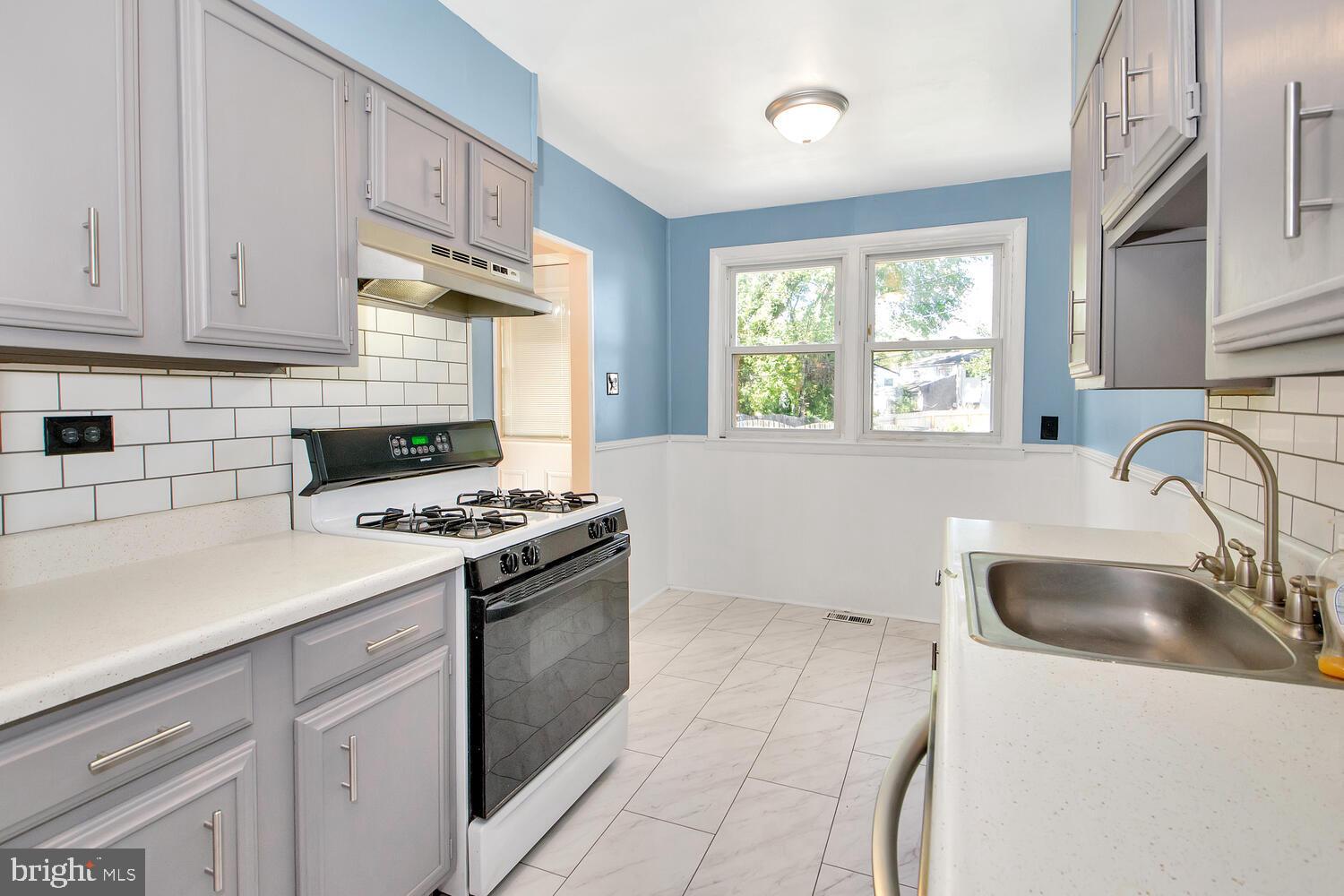 ABINGTON - Residential Lease