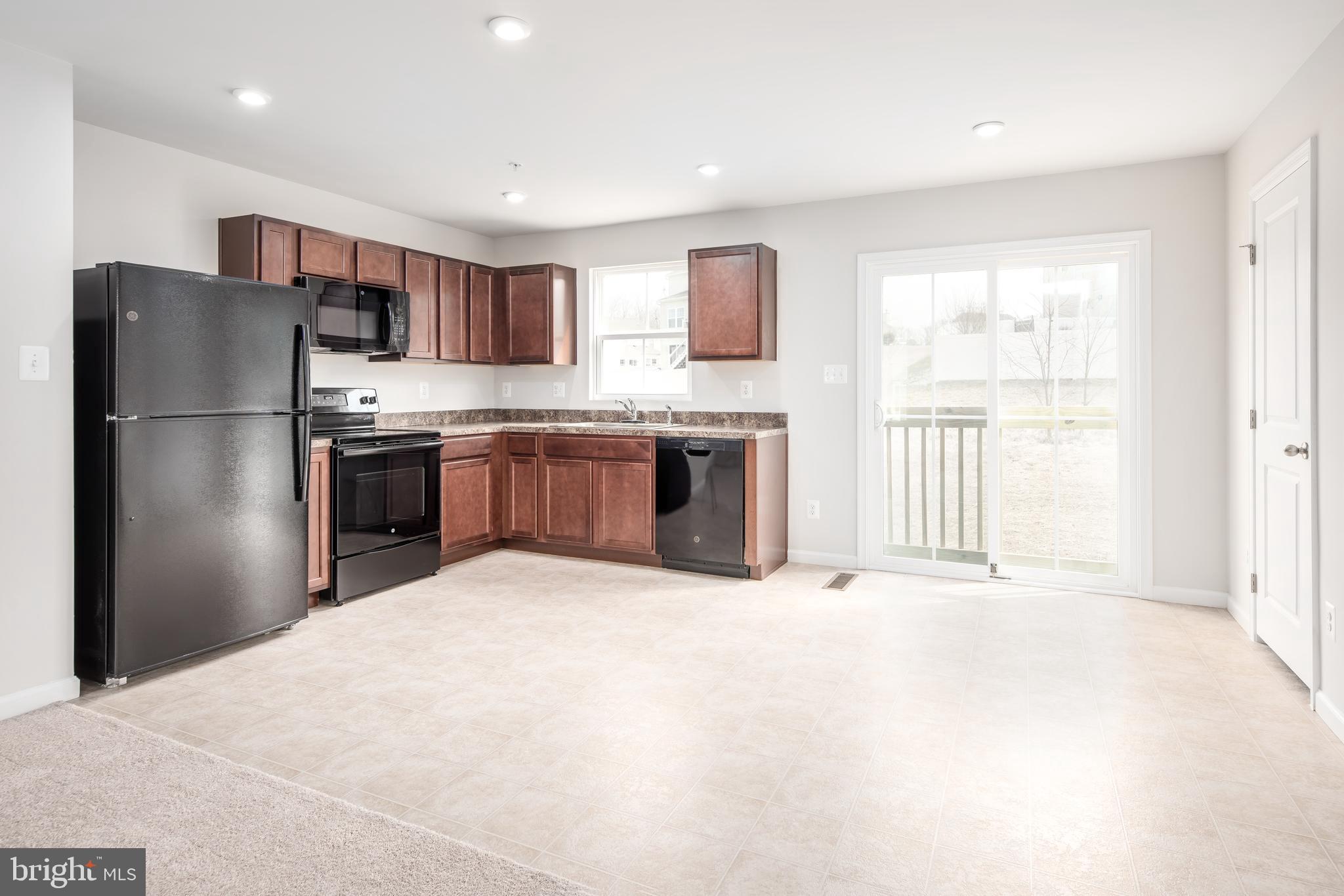 WILLOW WOODS - Residential