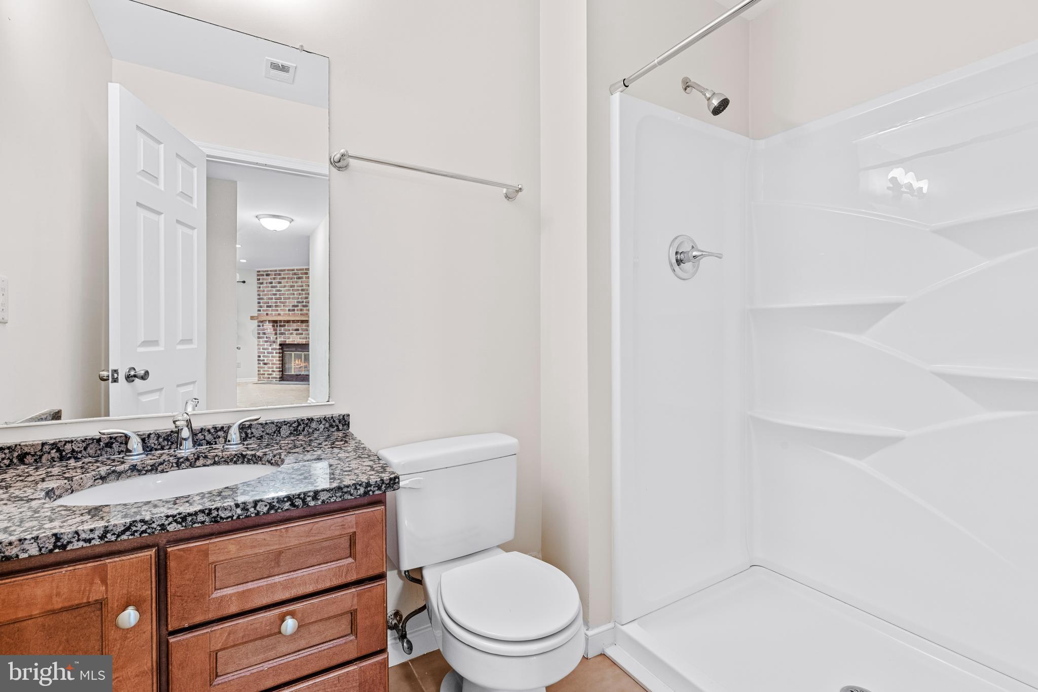 LOVETON FARMS - Residential Lease