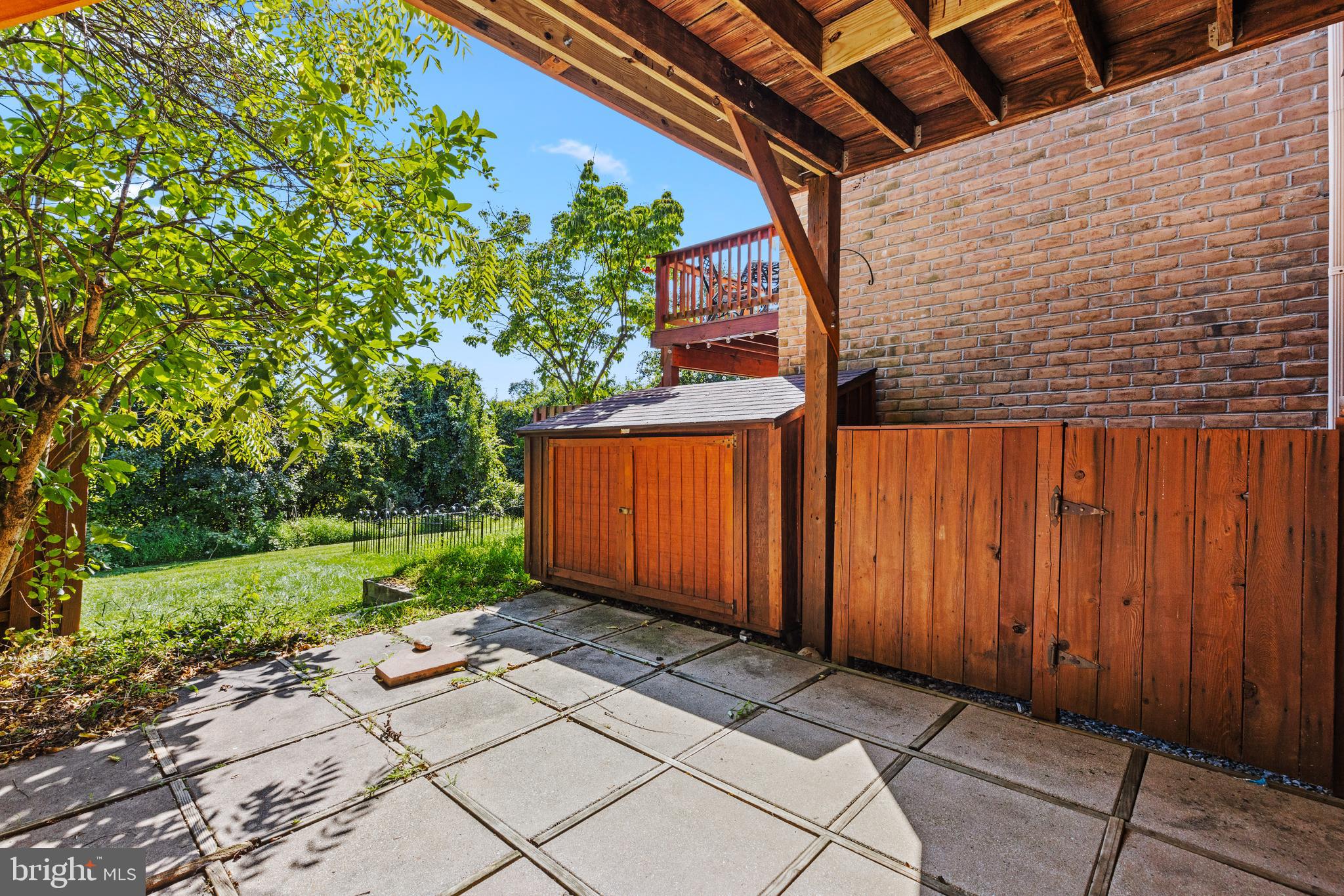 LOVETON FARMS - Residential Lease