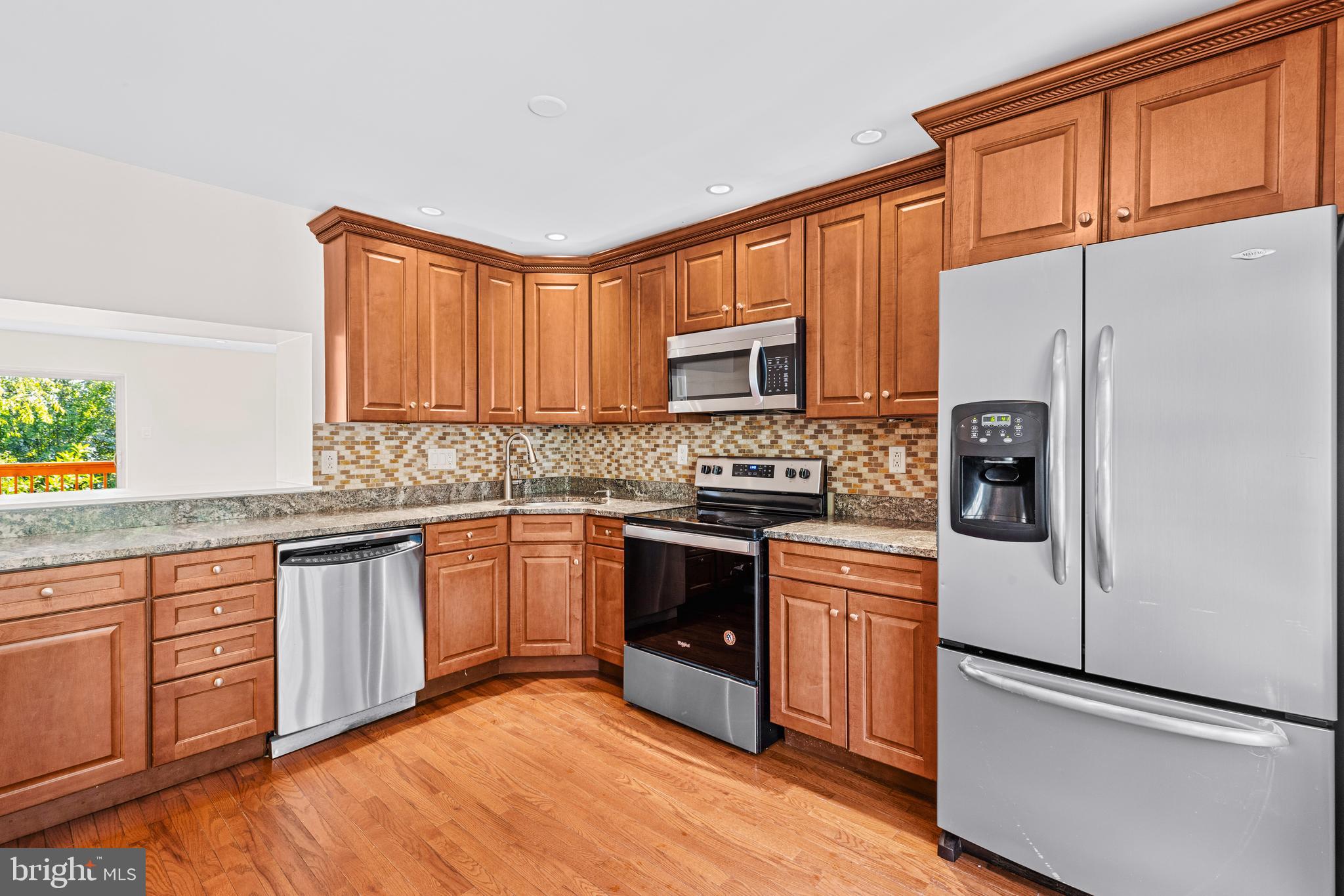 LOVETON FARMS - Residential Lease