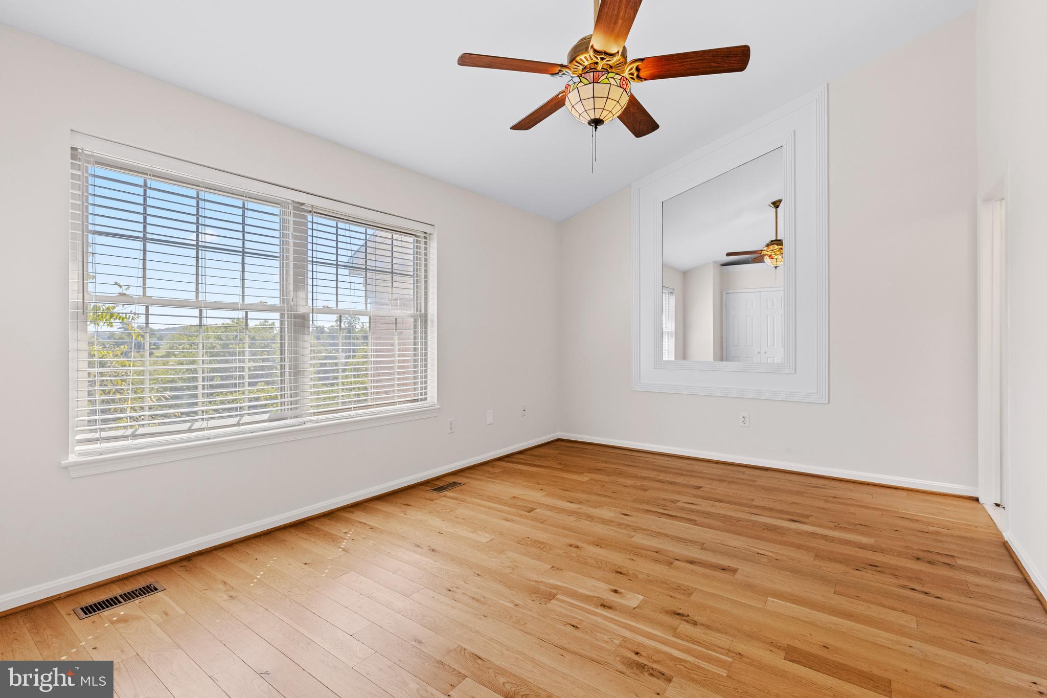 LOVETON FARMS - Residential Lease