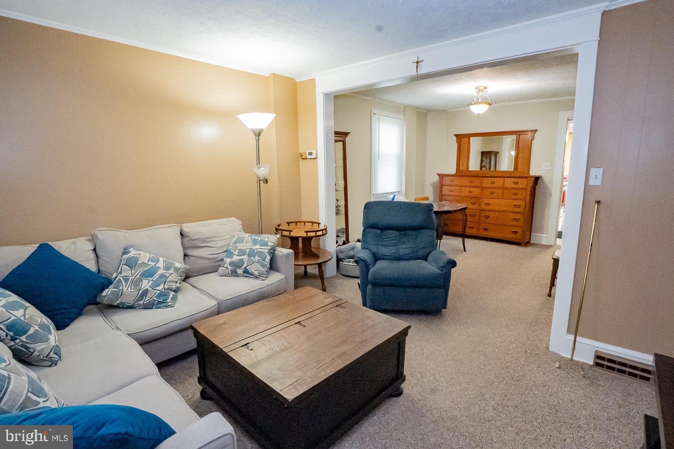 128 S WALNUT STREET