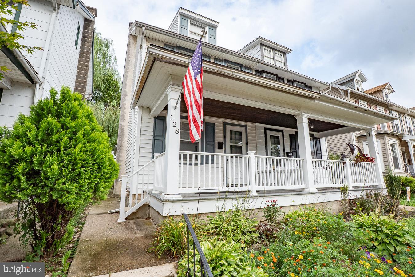 128 S WALNUT STREET
