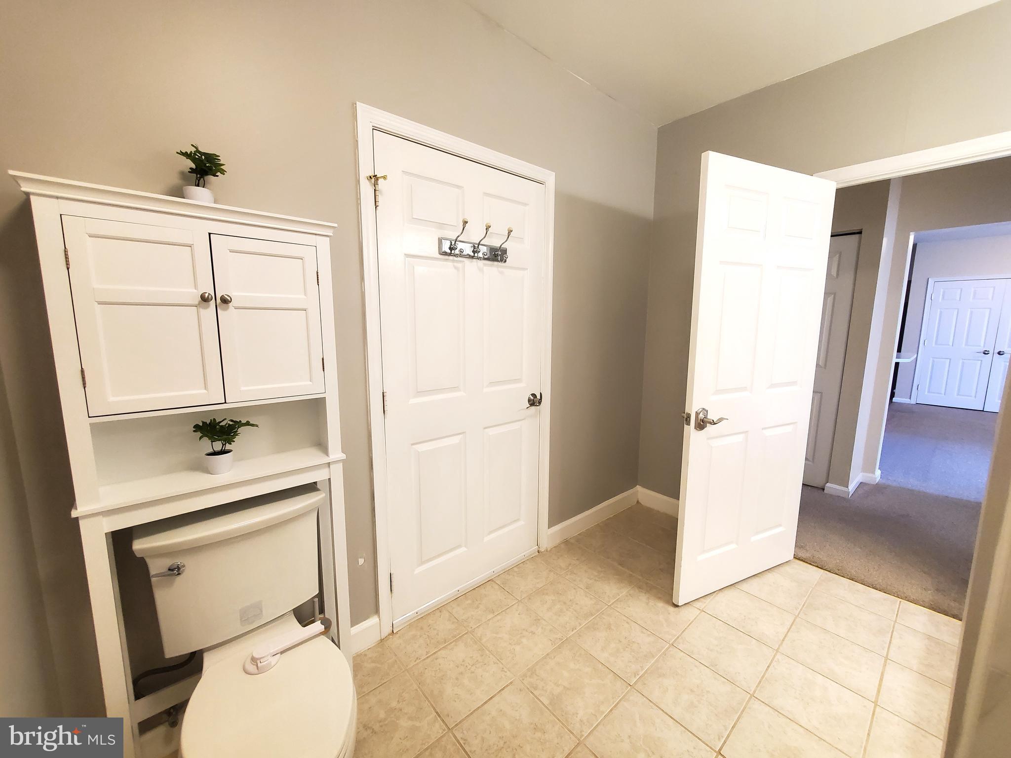 STONEHAVEN MEWS IN CROFTON VILLAGE - Residential Lease