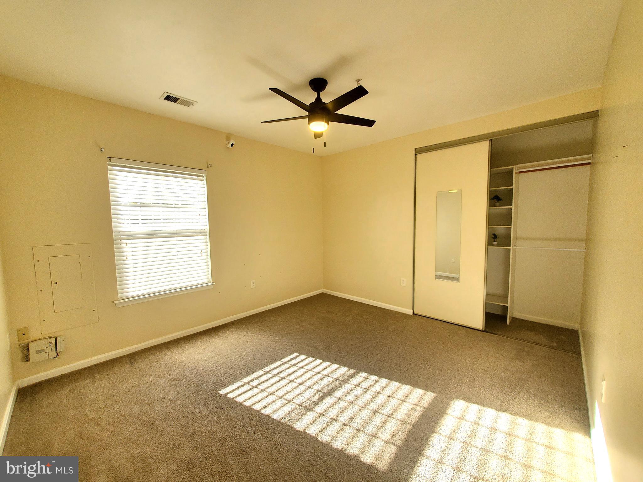 STONEHAVEN MEWS IN CROFTON VILLAGE - Residential Lease