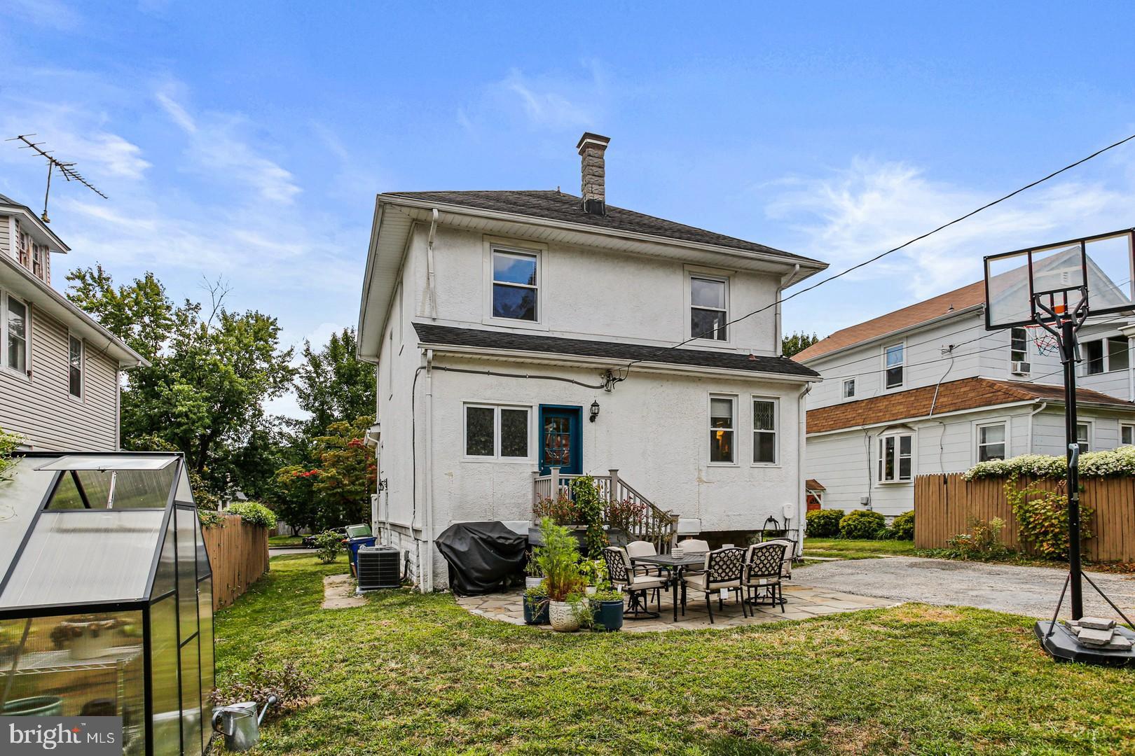 BEVERLY HILLS - Residential