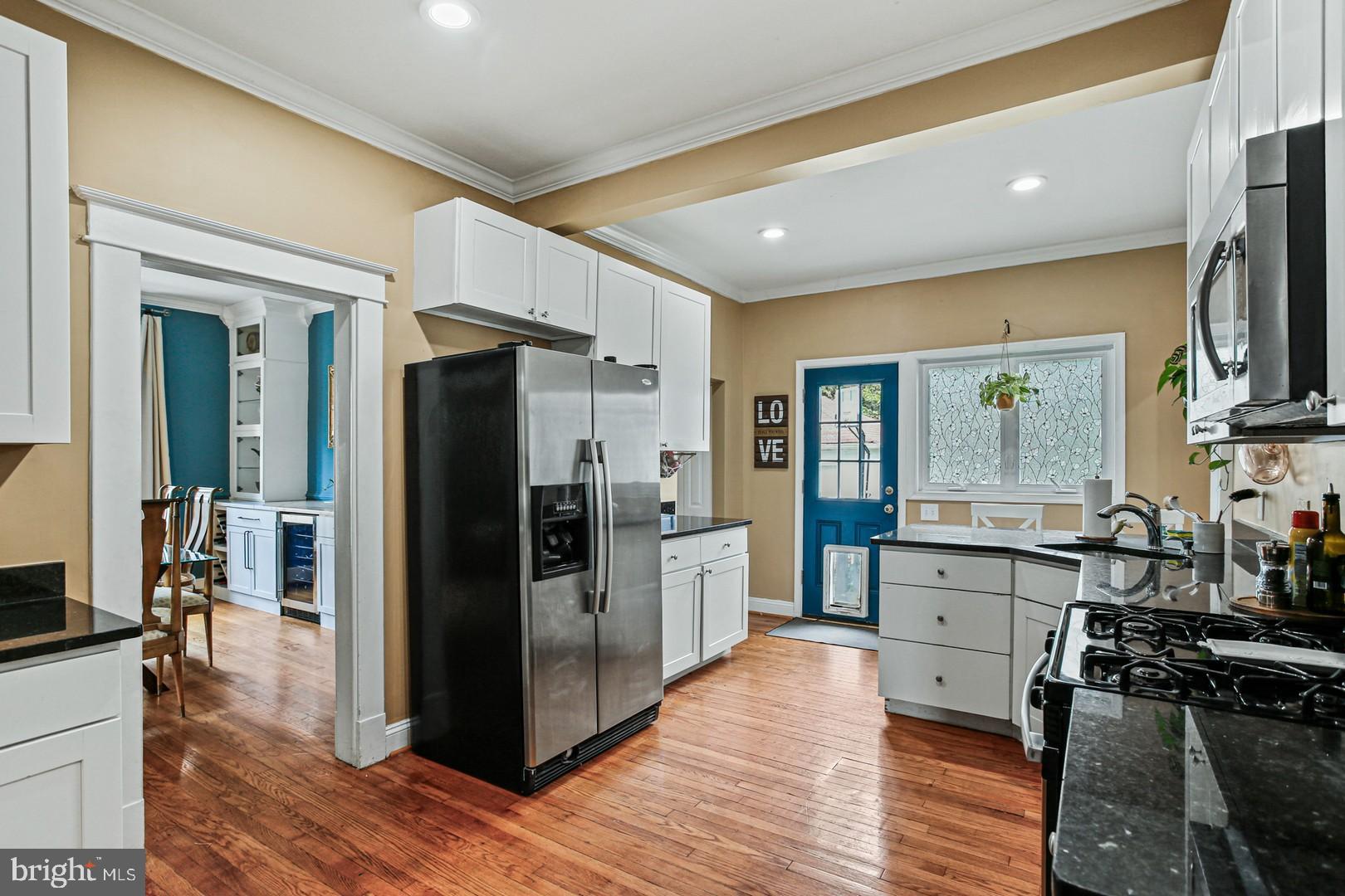 BEVERLY HILLS - Residential