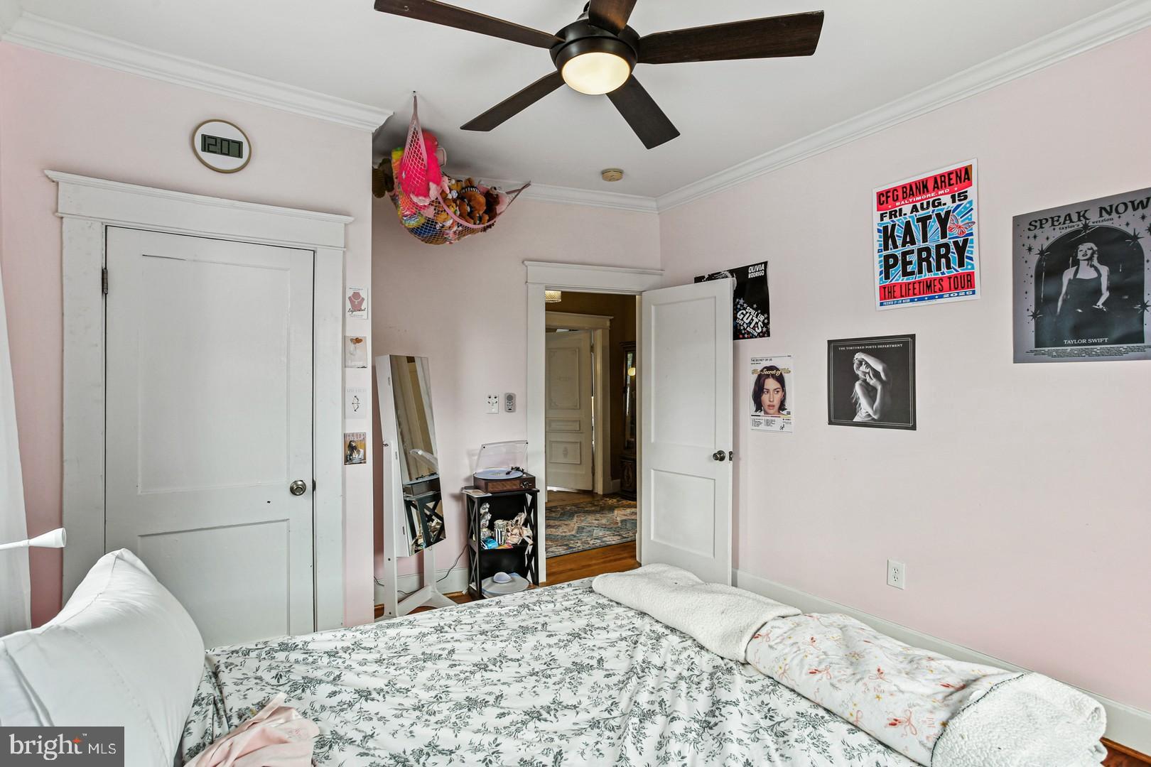 BEVERLY HILLS - Residential