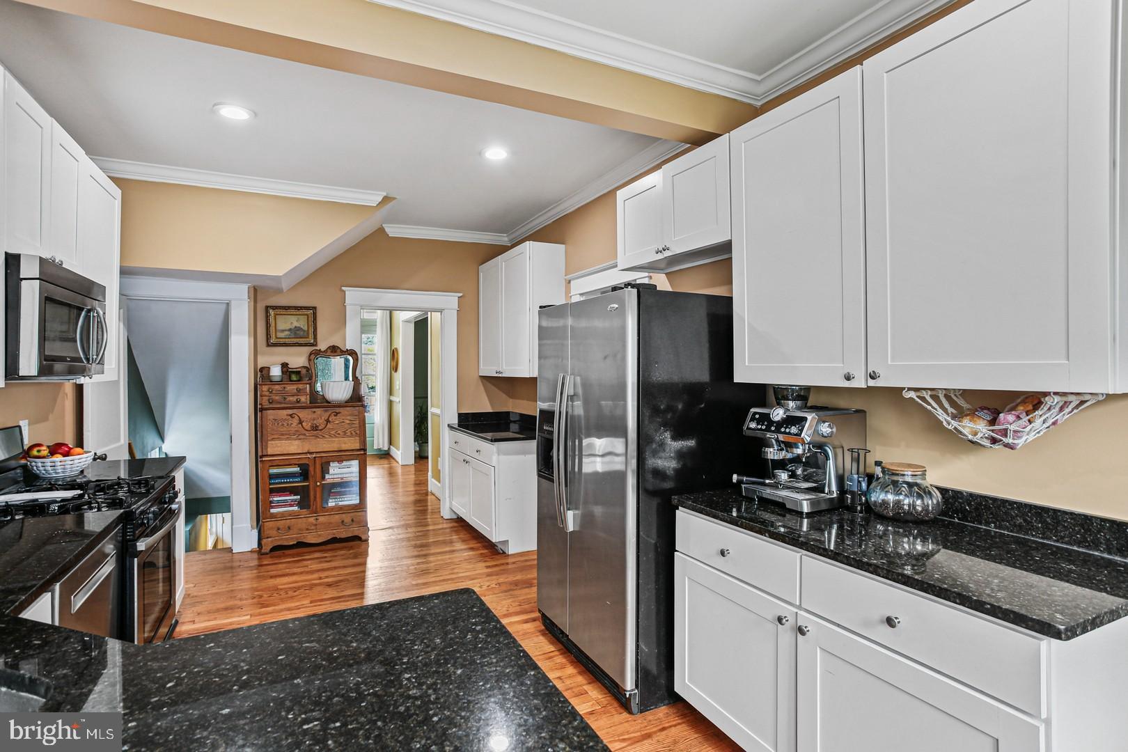 BEVERLY HILLS - Residential