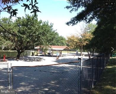 FAIRLINGTON VILLAGES - Residential