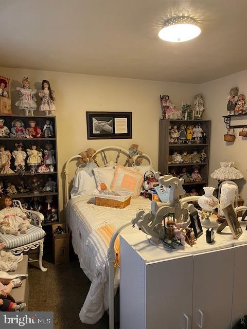 COLONY PARK - Residential