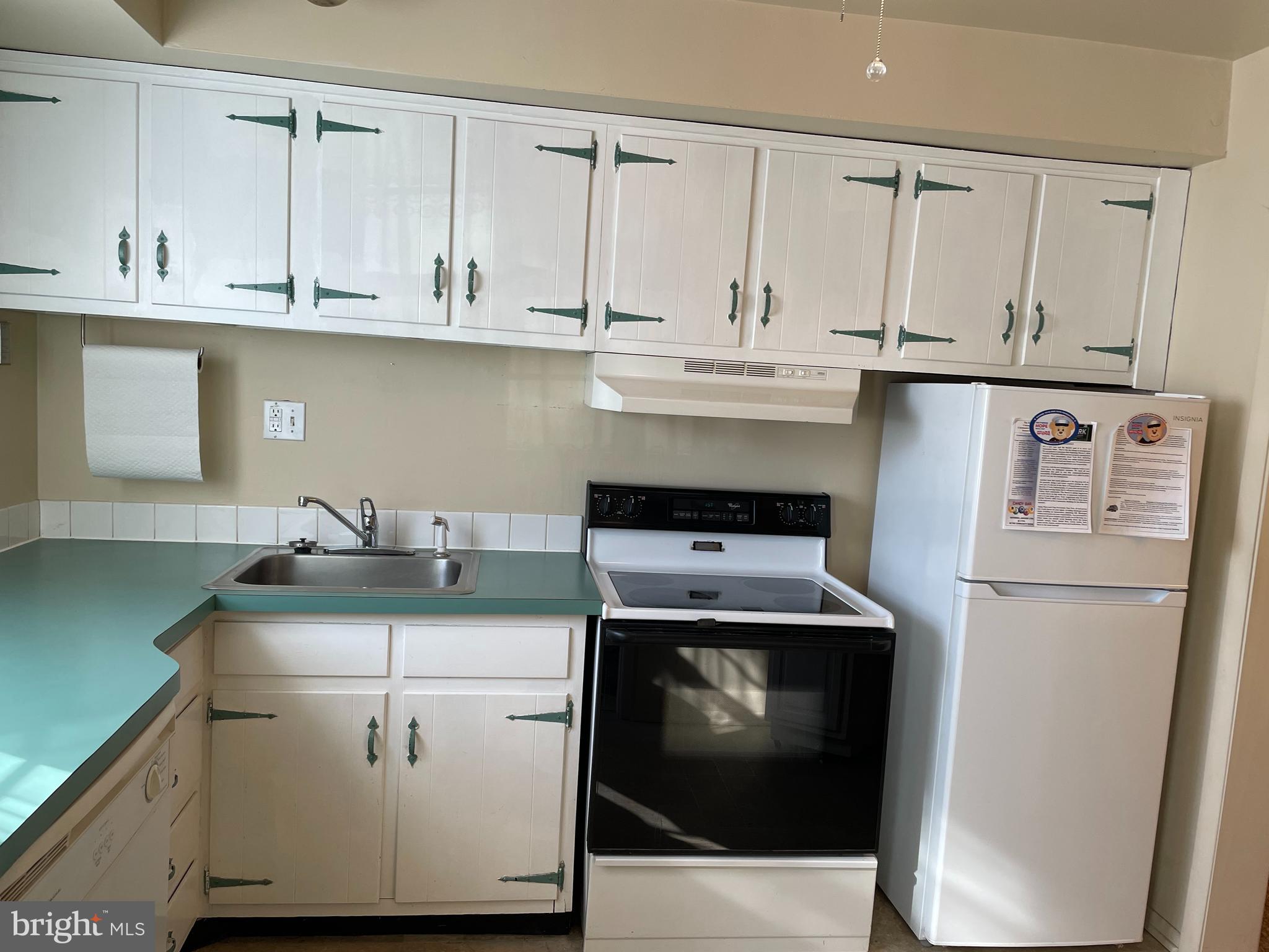 COLONY PARK - Residential