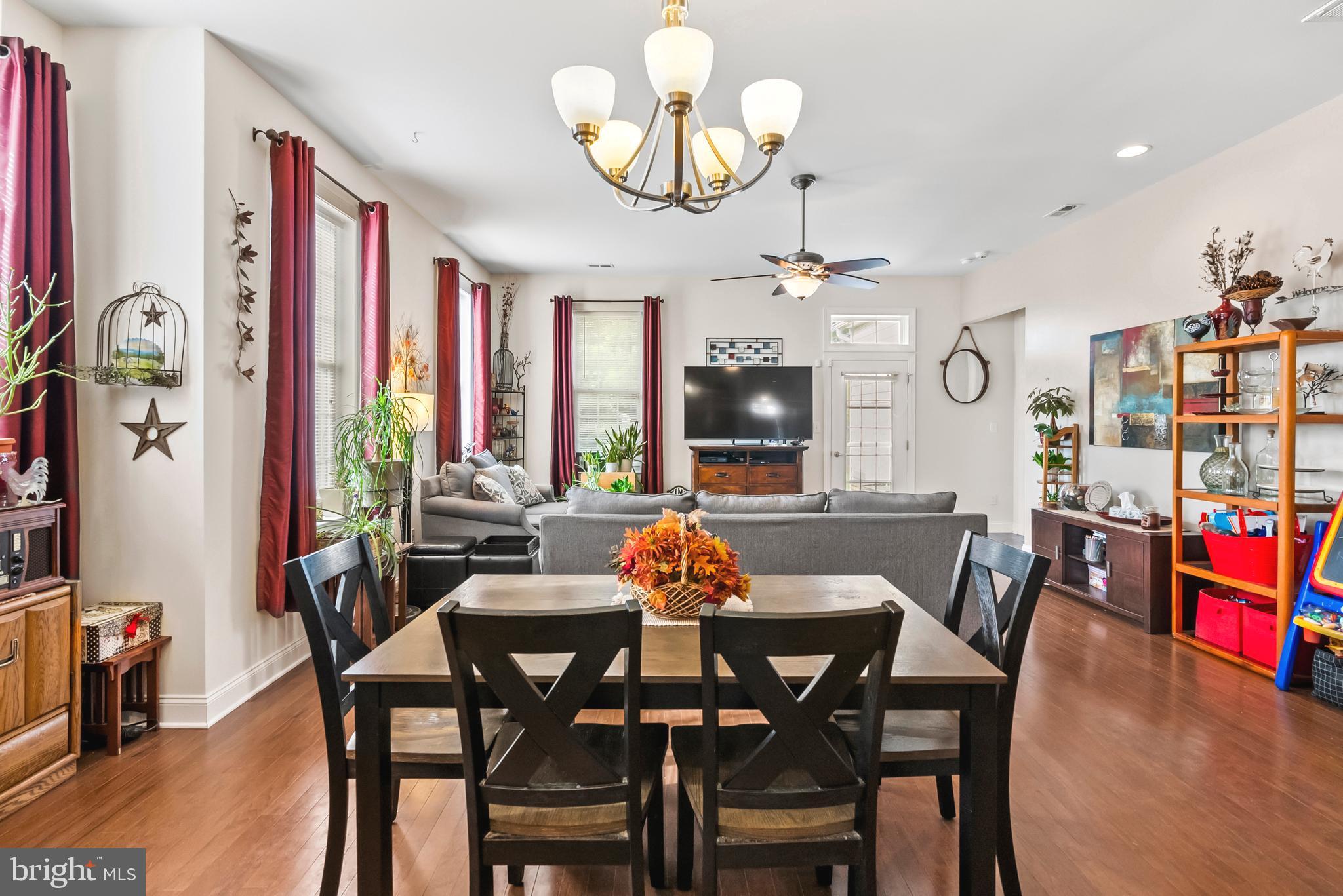 MEADOW GLEN - Residential