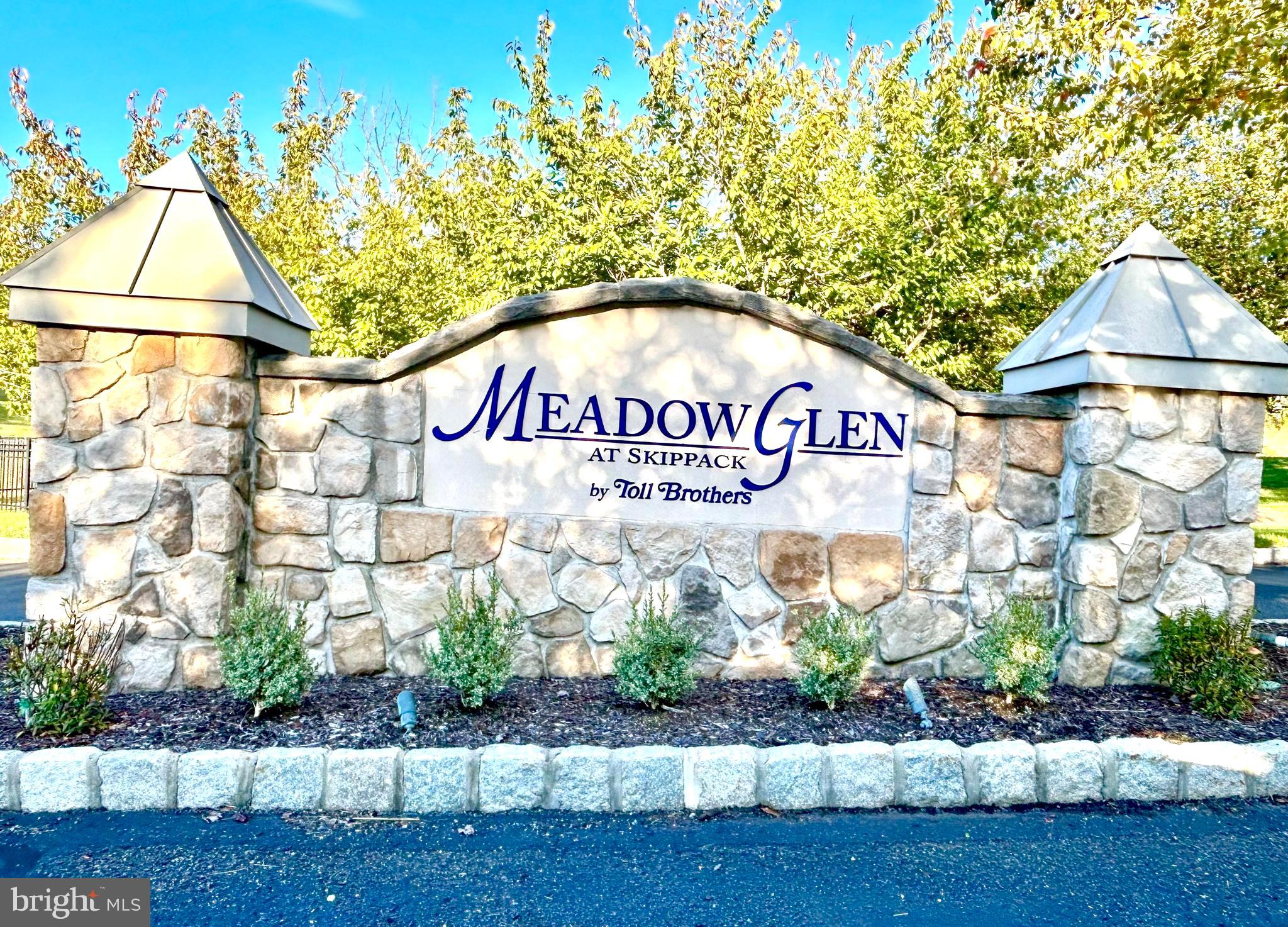 MEADOW GLEN - Residential