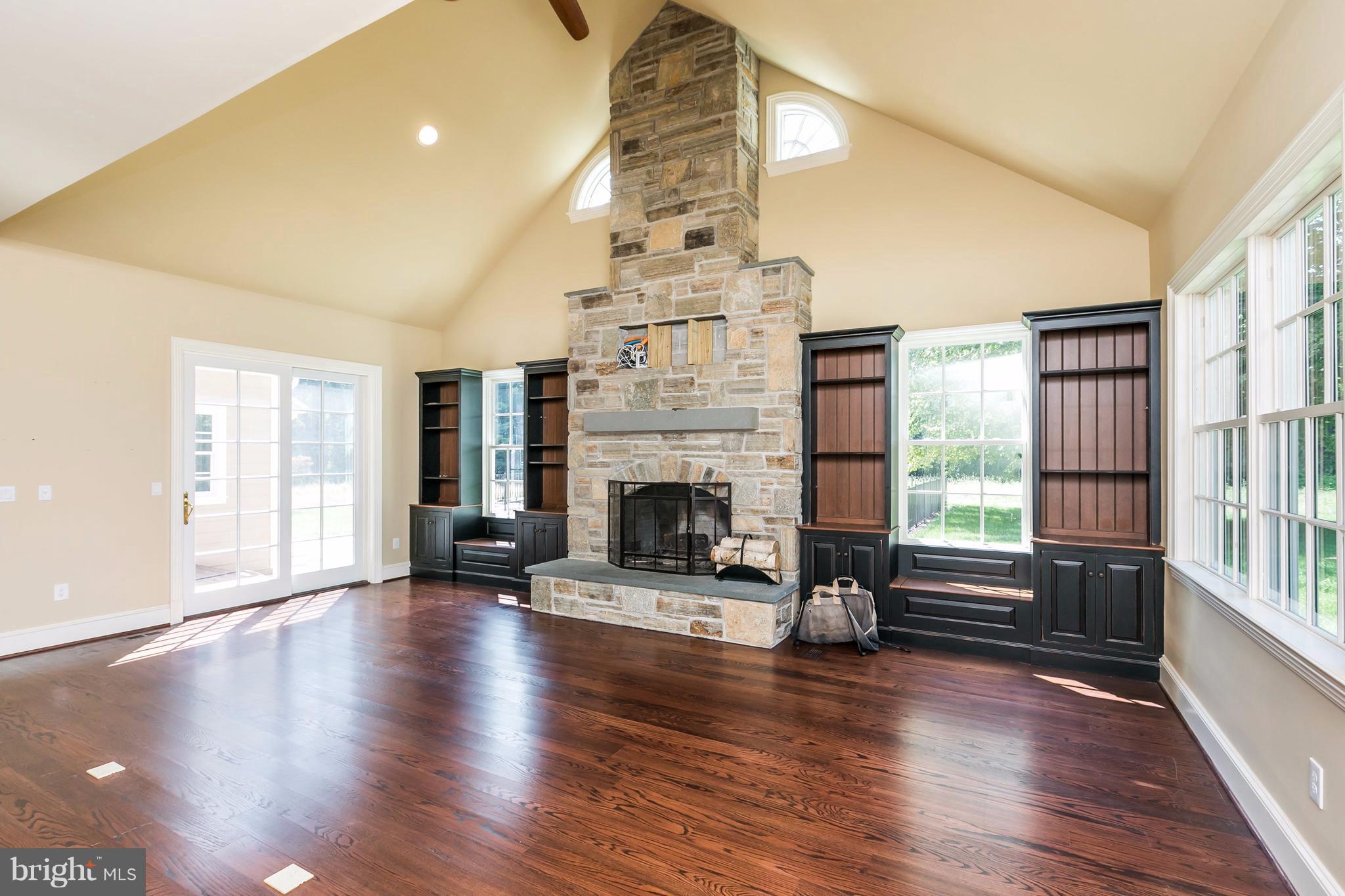 GREENSPRING - Residential