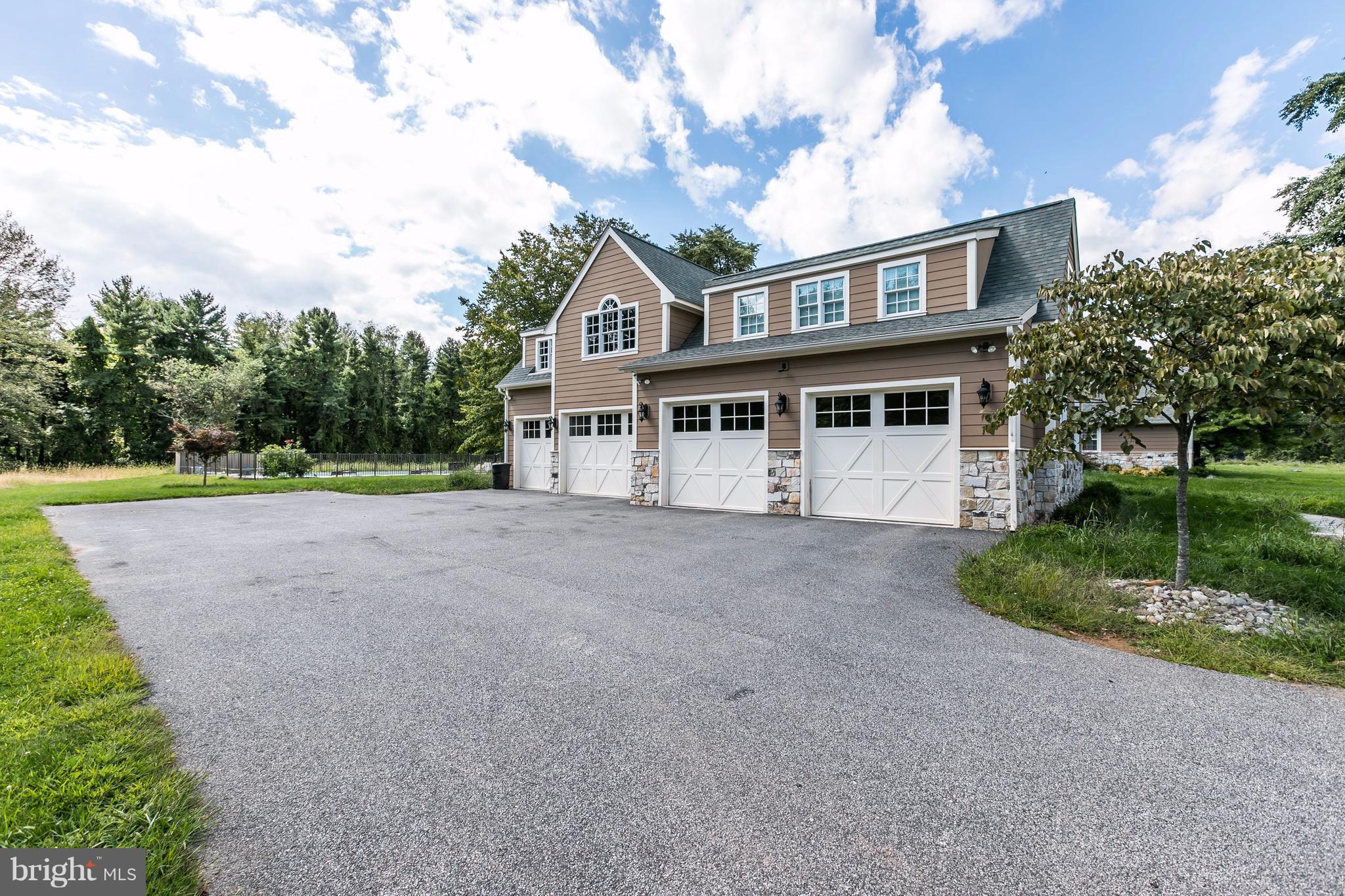 GREENSPRING - Residential