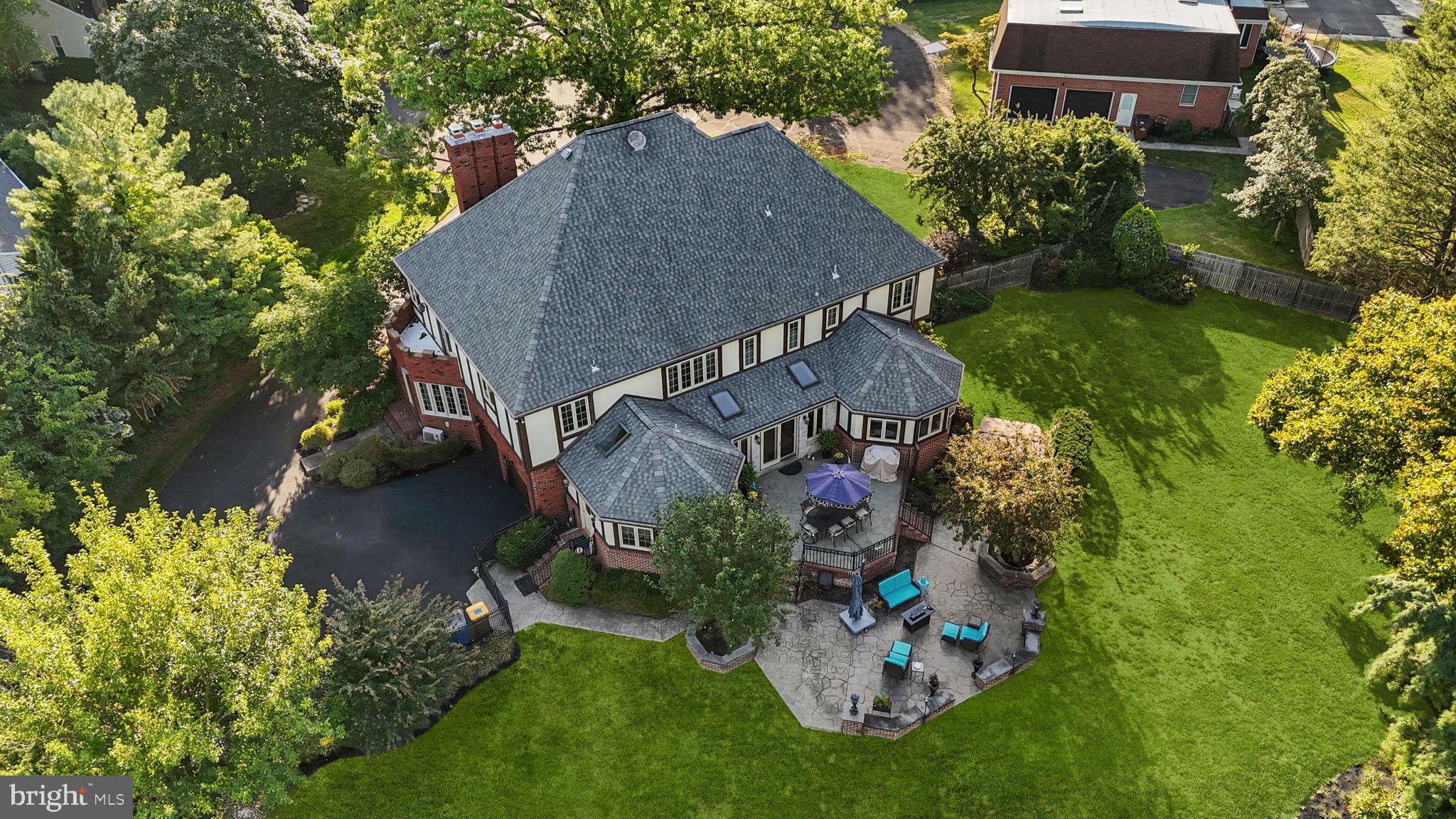 WYNNEWOOD - Residential