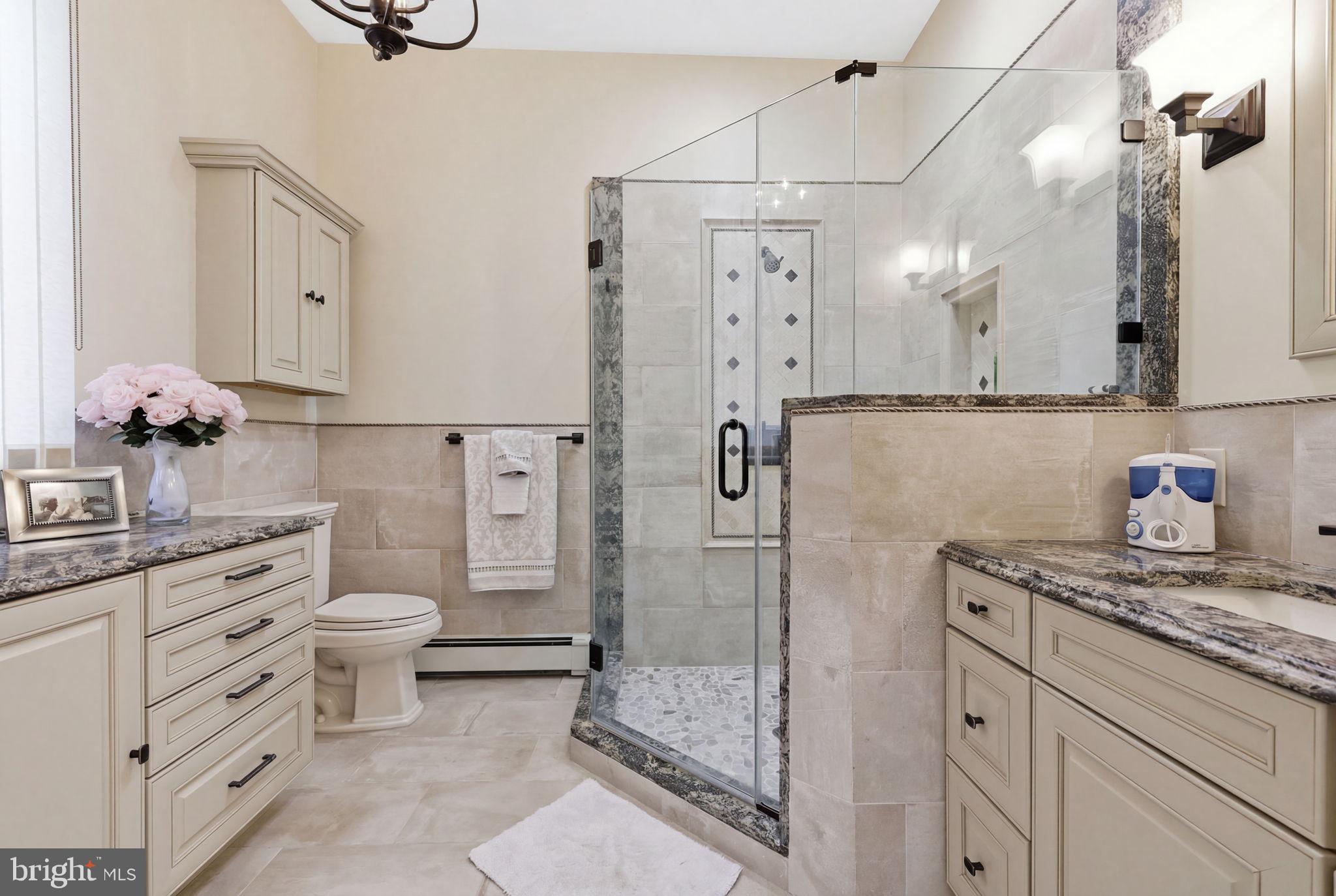 WYNNEWOOD - Residential