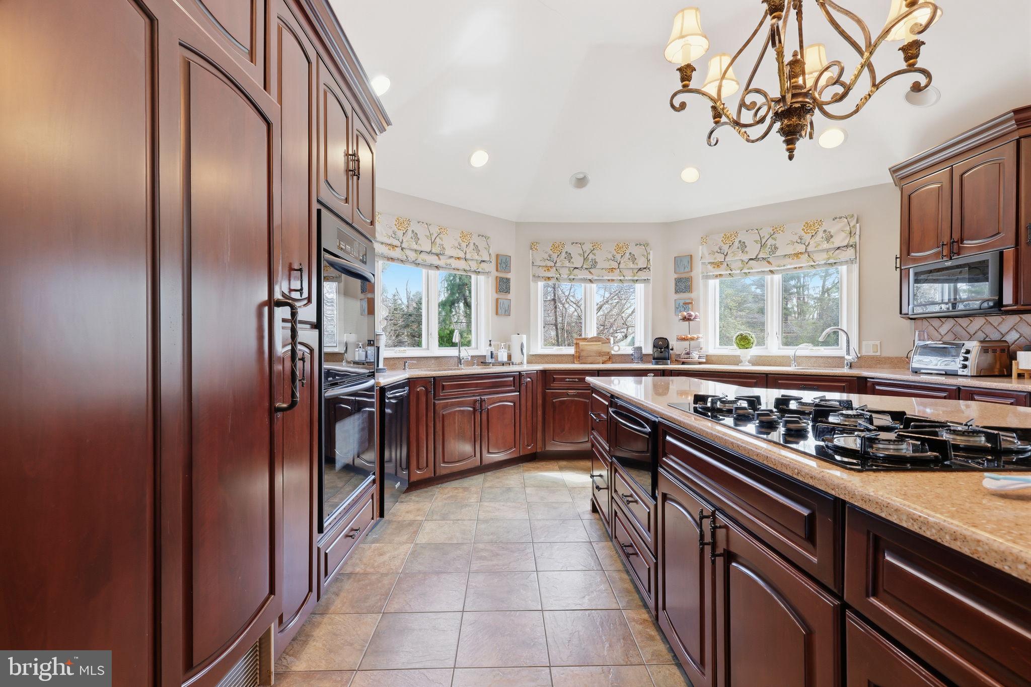 WYNNEWOOD - Residential